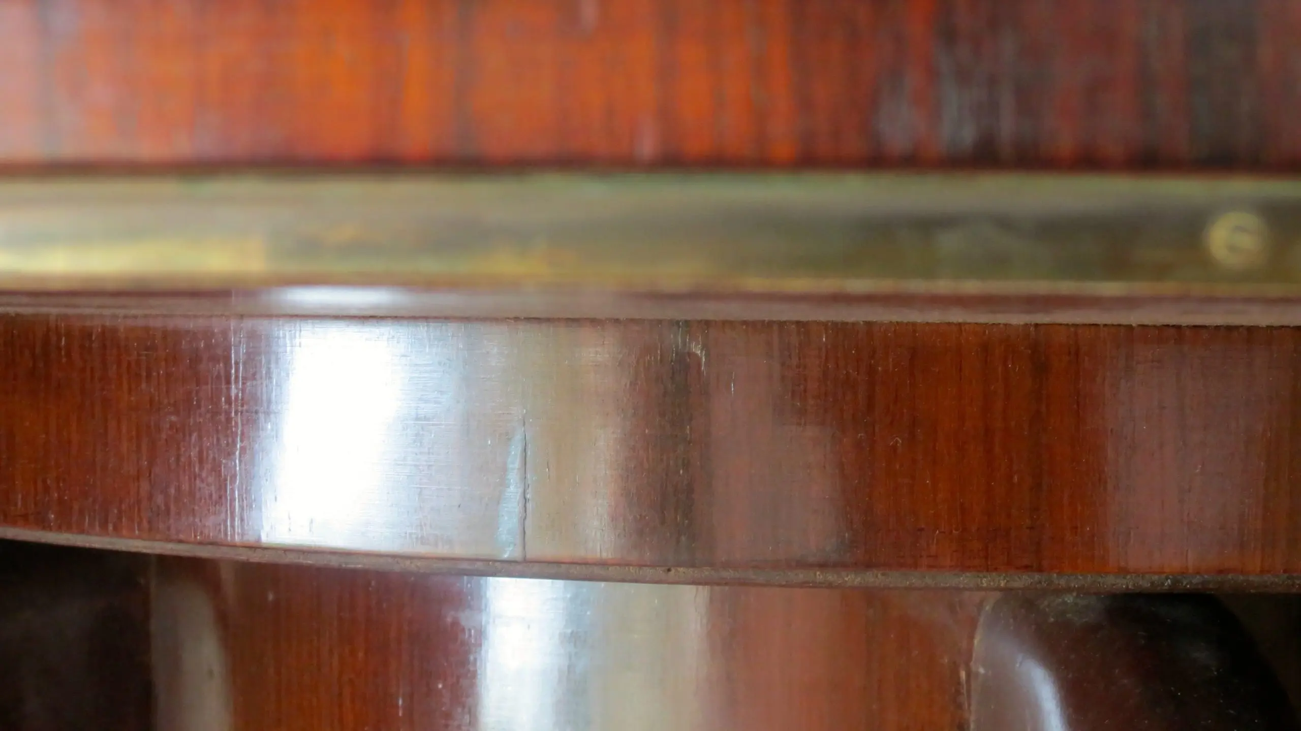 Rare large round mahogany coffee table attr. Paolo Buffa,1940 — photo 13