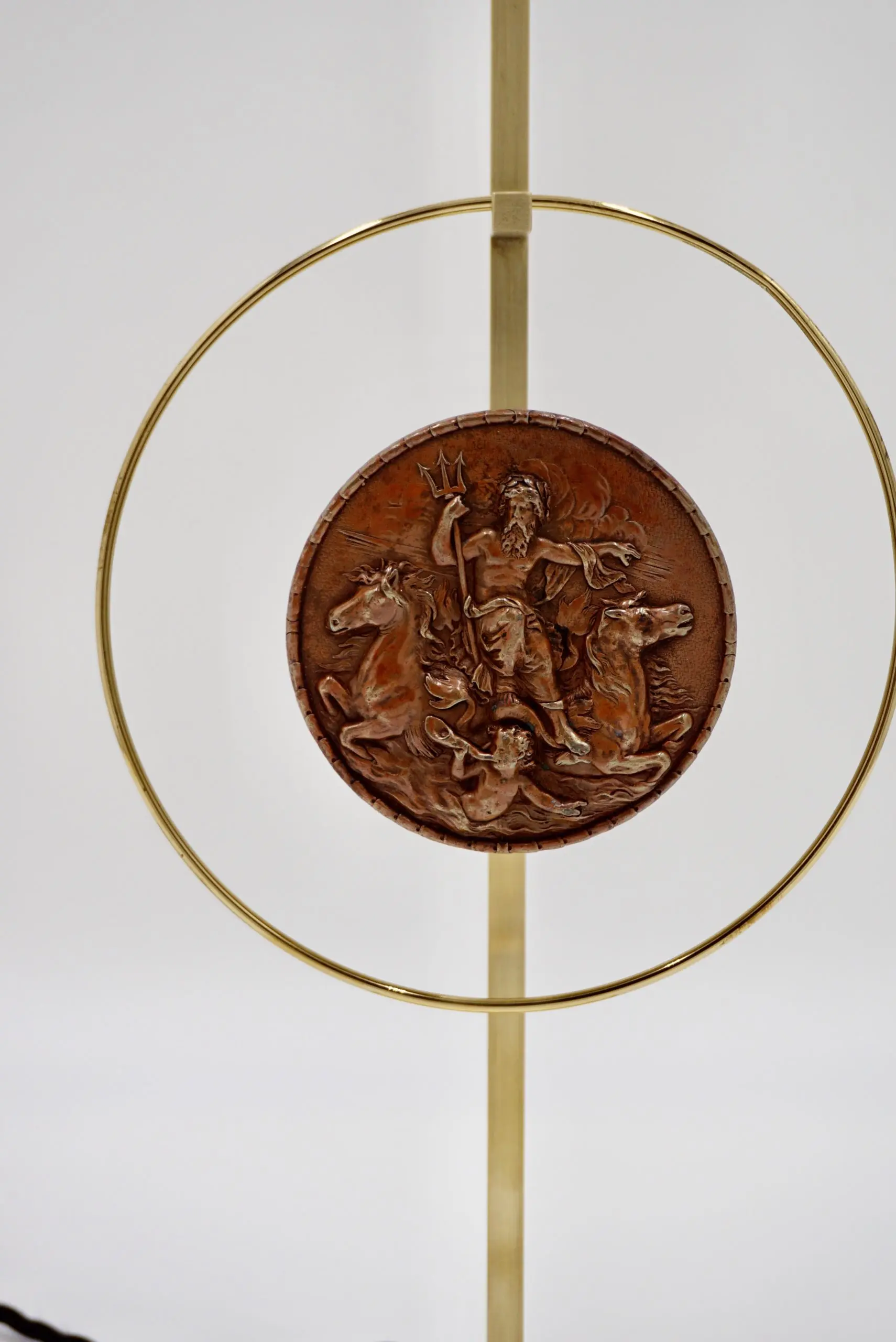 "Masterpieces of light" brass table lamp with Van Vianen copper sculpture XVII° — photo 8