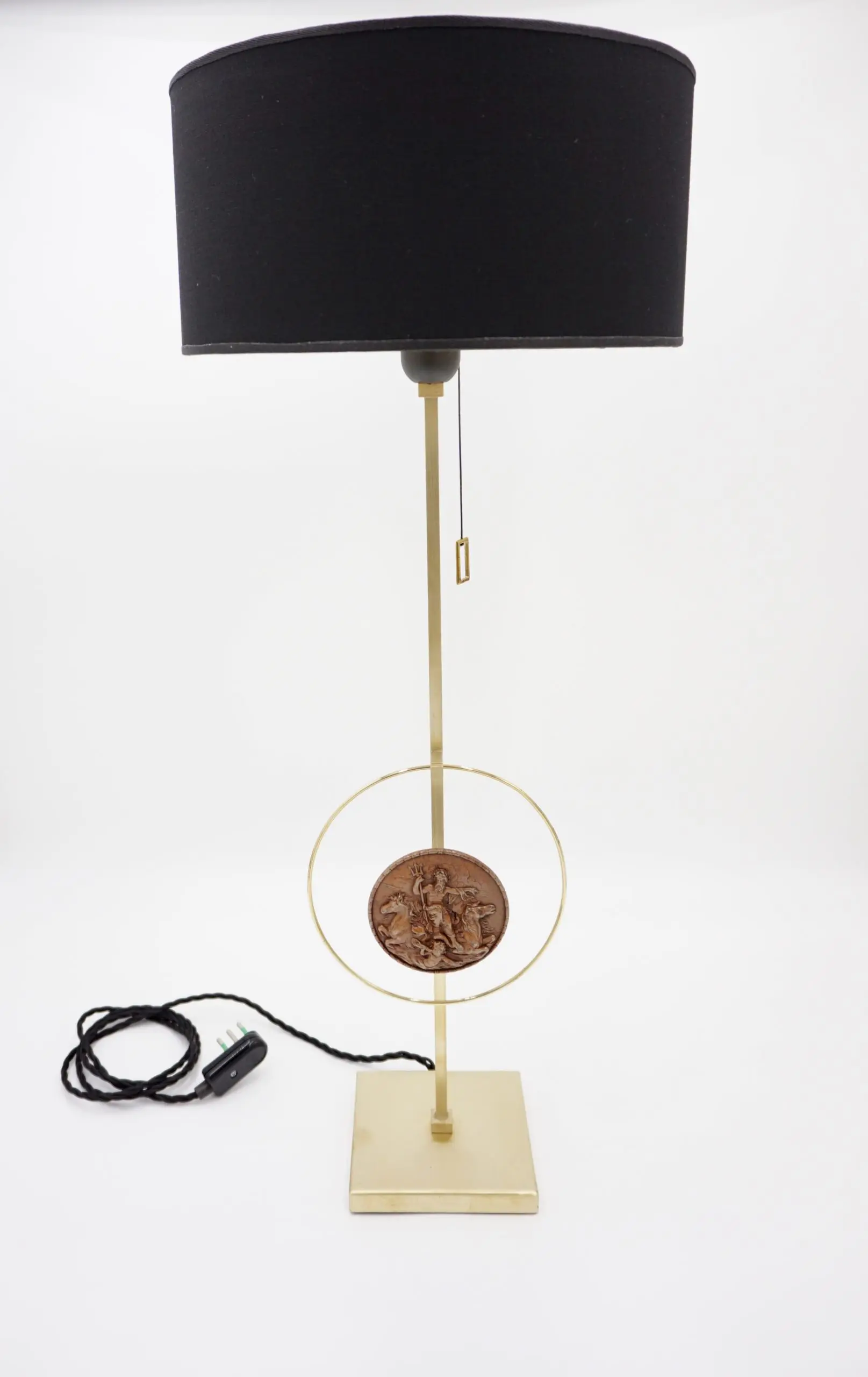 "Masterpieces of light" brass table lamp with Van Vianen copper sculpture XVII° — photo 4