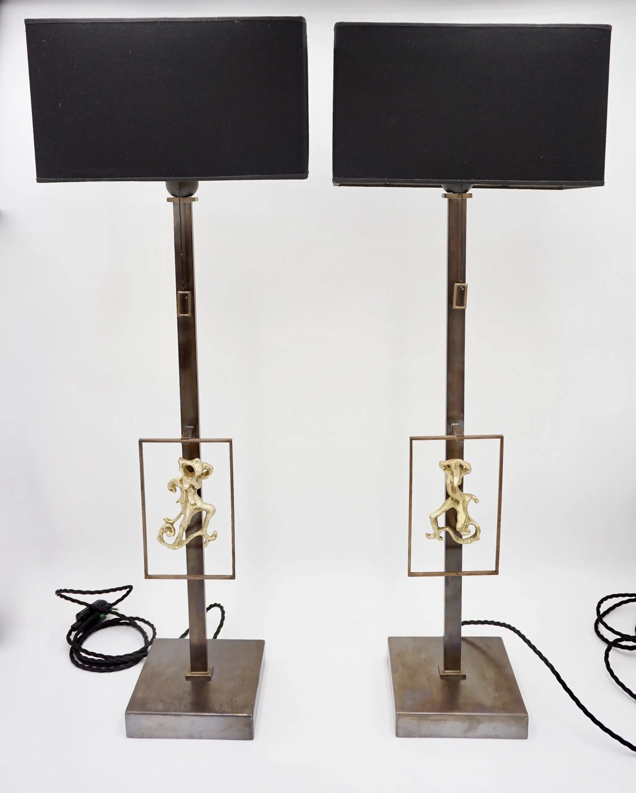 Pair of LUCIO FONTANA sculptures bronze female figures table lamps, 1950-2021 — image 2