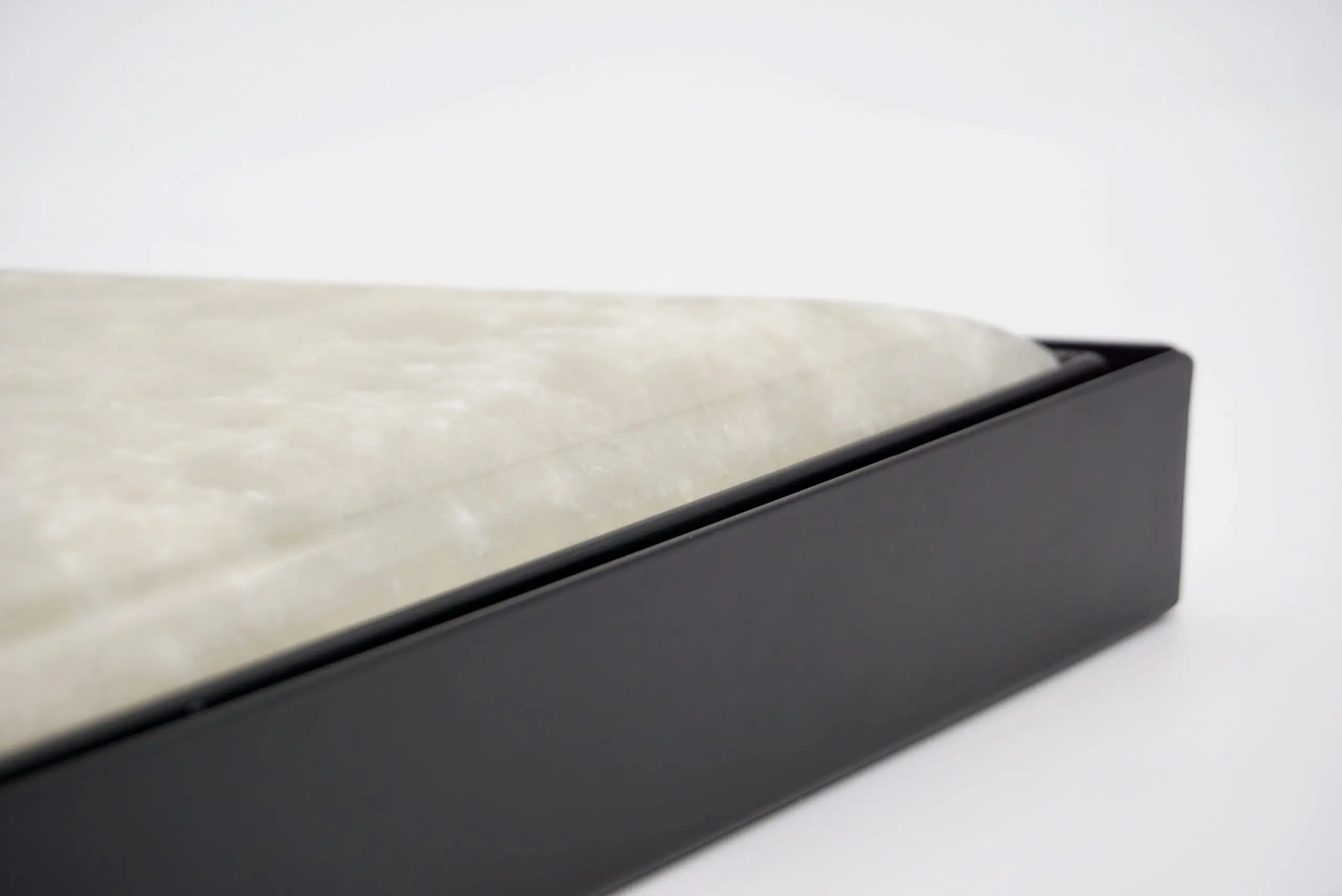 large onyx triangular " Archimede" wall lamp, 2021 — photo 14