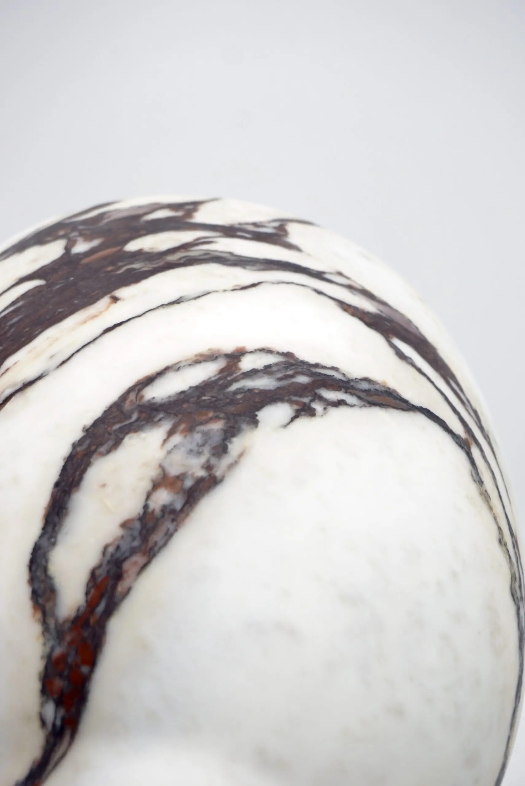 sculptural breccia medicea marble "Pandora" vase by Lorenzo Ciompi, 2021 — photo 14