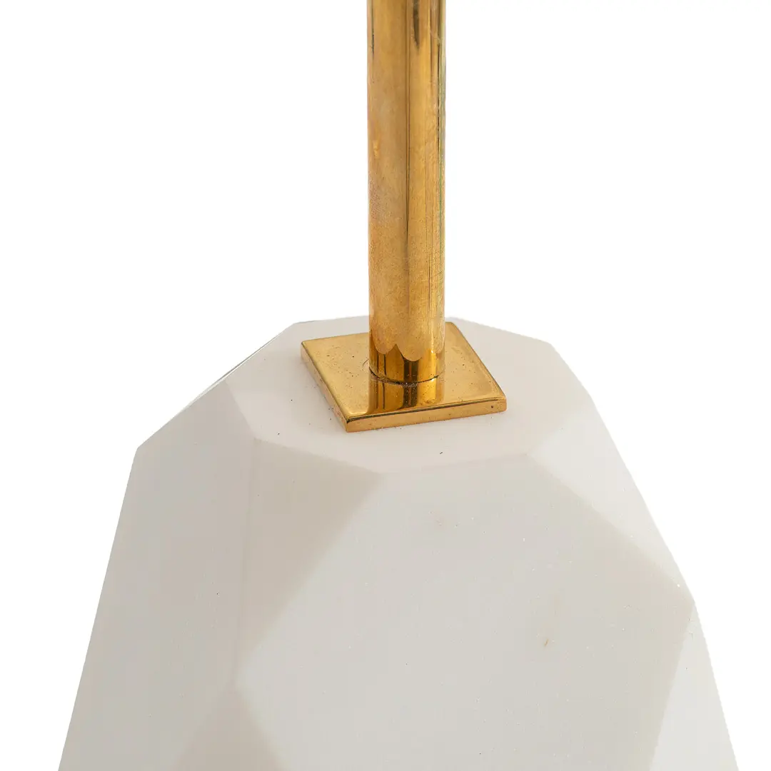 White Carrara marble pair of sculptural table lamps "PRISMA" by Lorenzo Ciompi,2021 — image 3