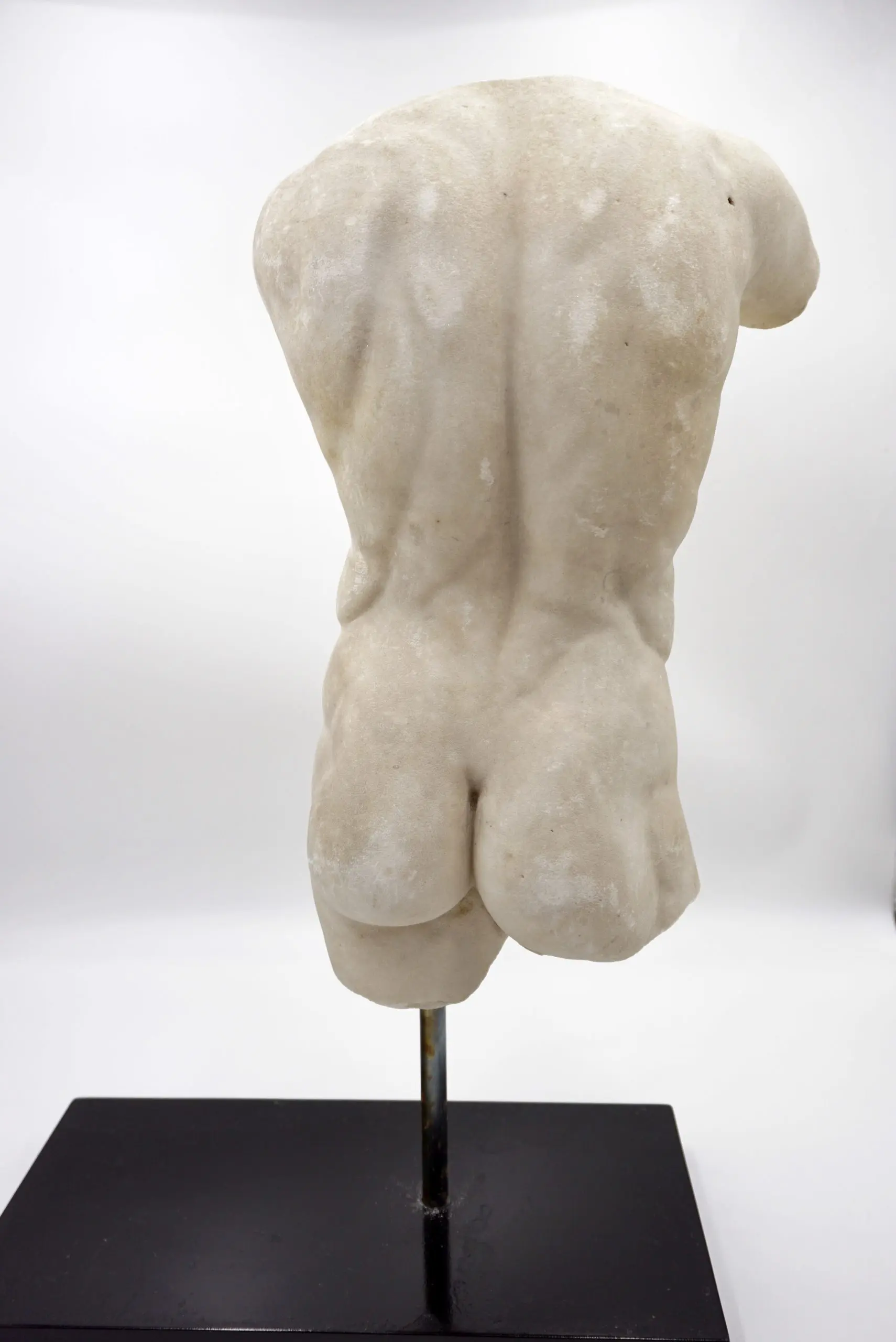 Antique Apoxyomenos male marble torso sculpture, white Carrara marble, XIX sec. — photo 13