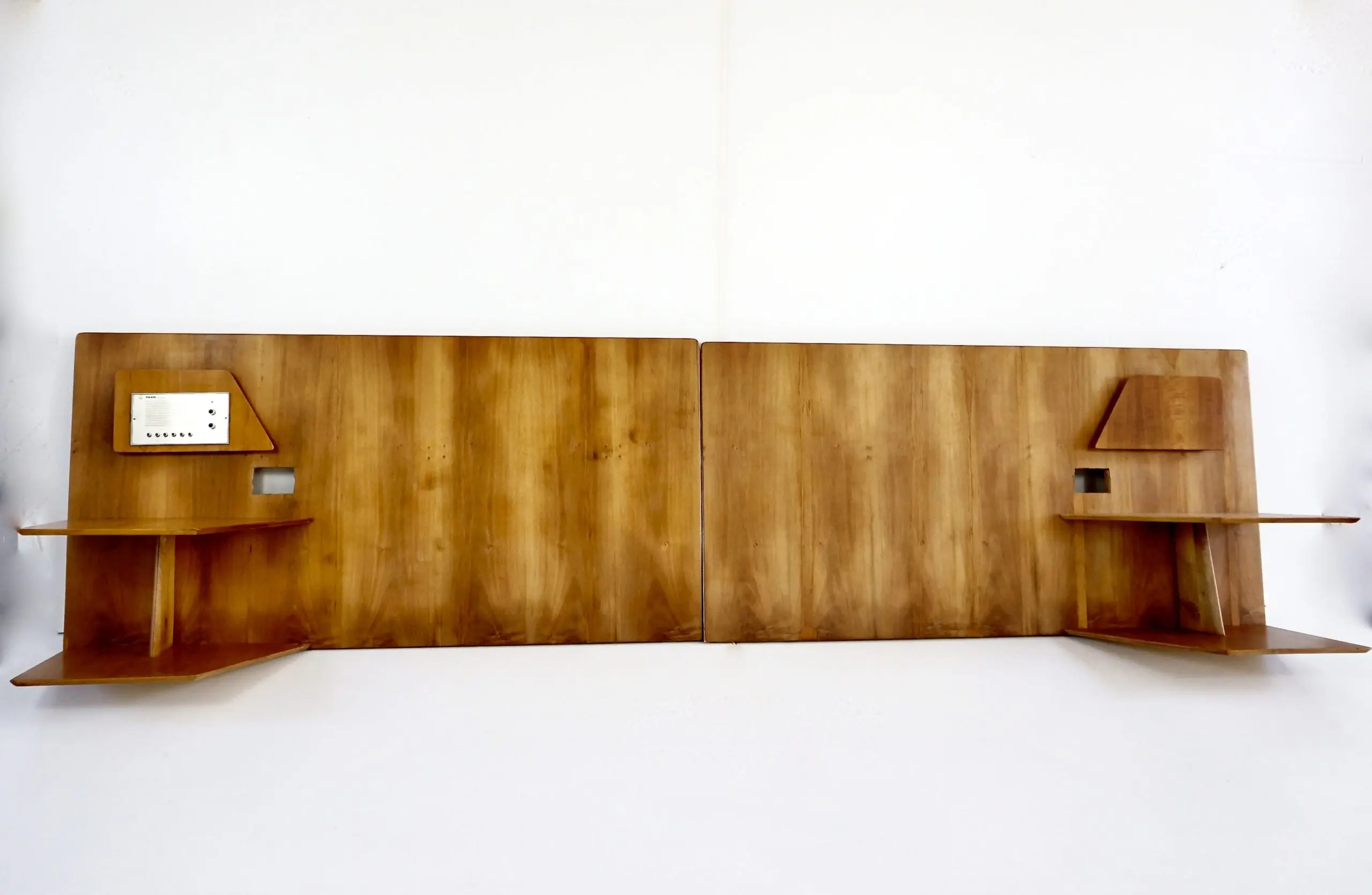 Gio Ponti, Pair of Fine Cherrywood Headboards from Hotel Royal Naples, 1955 — photo 5