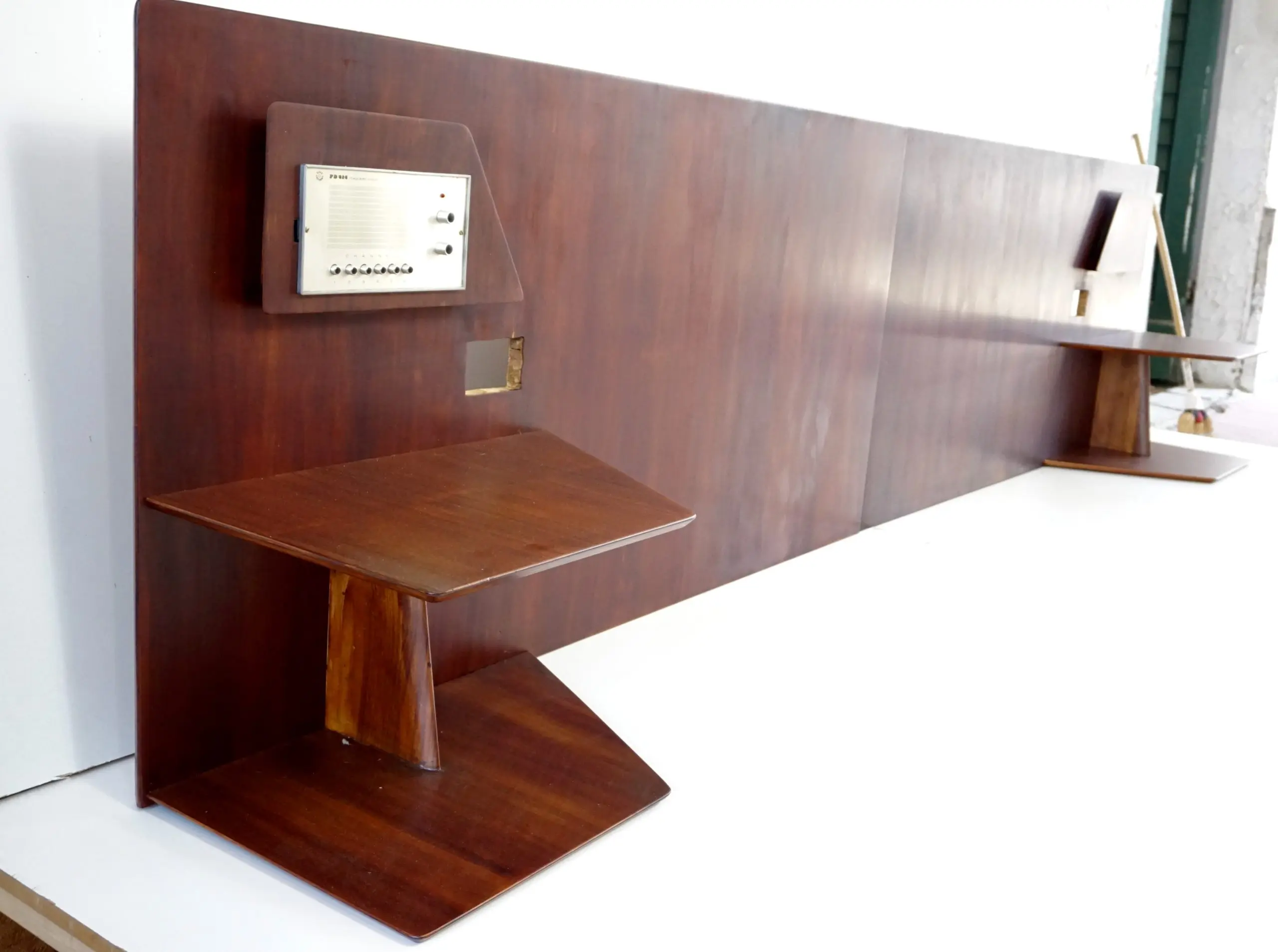 Gio Ponti, Pair of  walnut  Headboards from Hotel Royal Naples, 1955 — photo 5