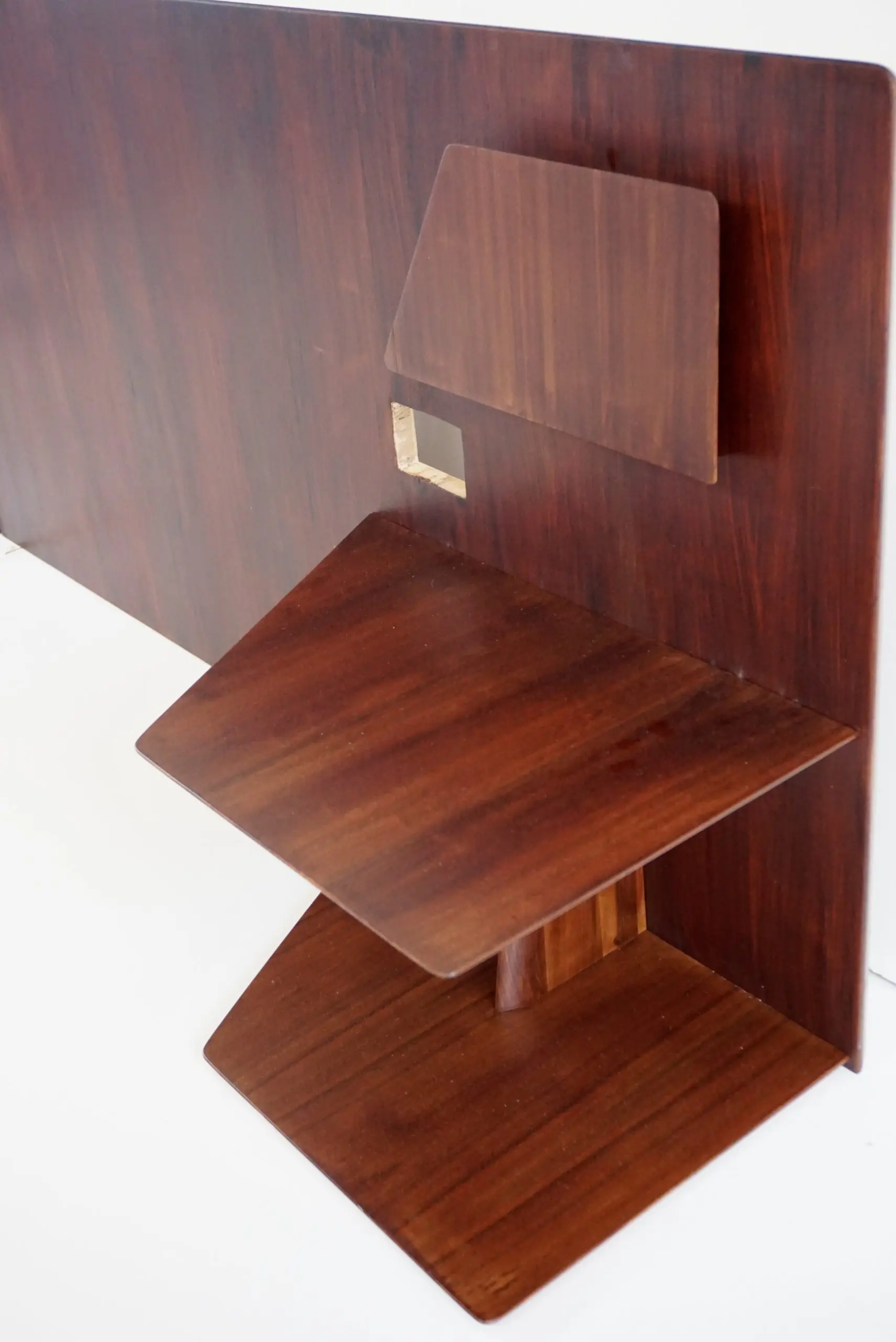 Gio Ponti, Pair of  walnut  Headboards from Hotel Royal Naples, 1955 — photo 12