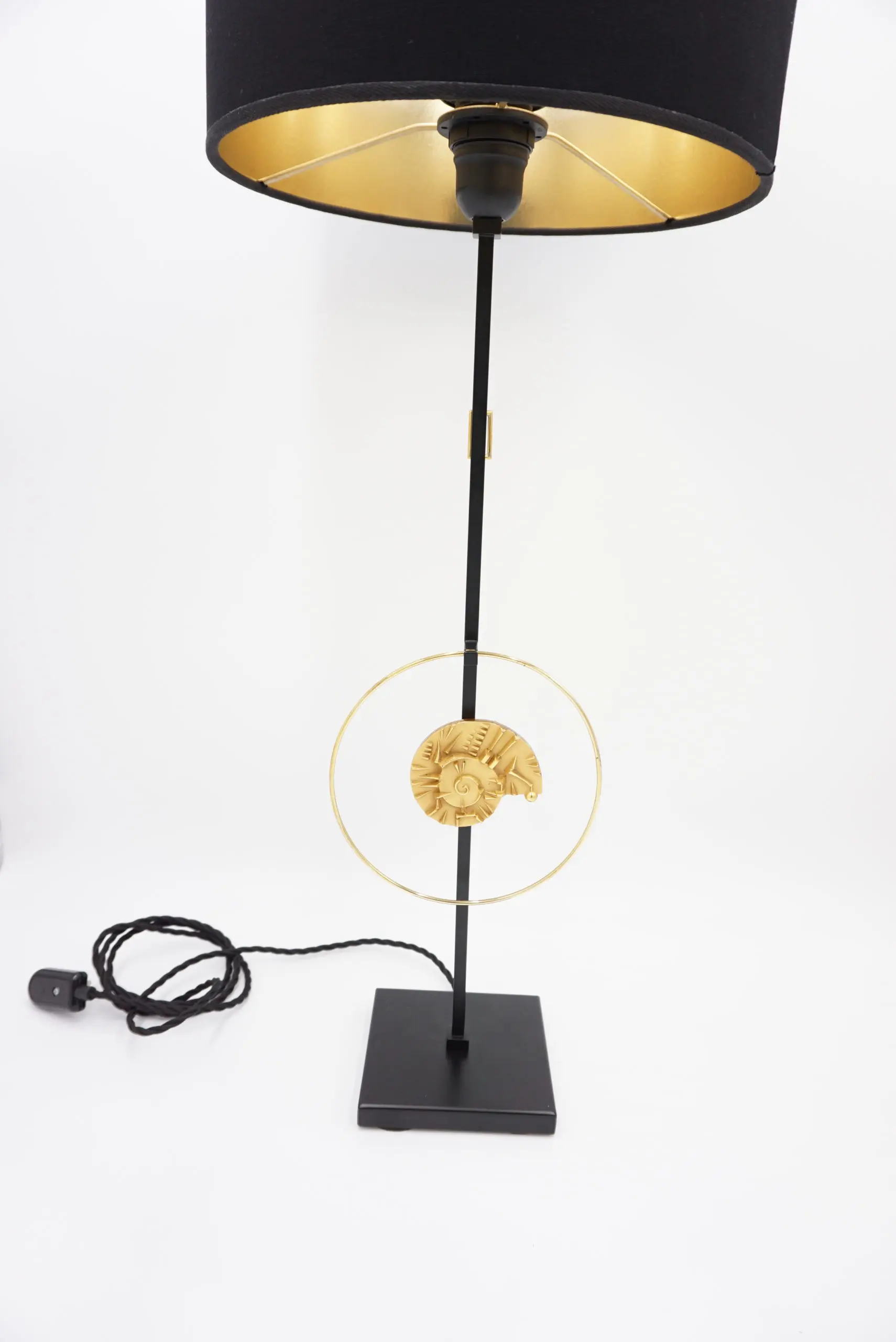 Arnaldo Pomodoro Bronze Sculpture for Borsani,Fixed on a Table Lamp,1985-2021 — photo 11
