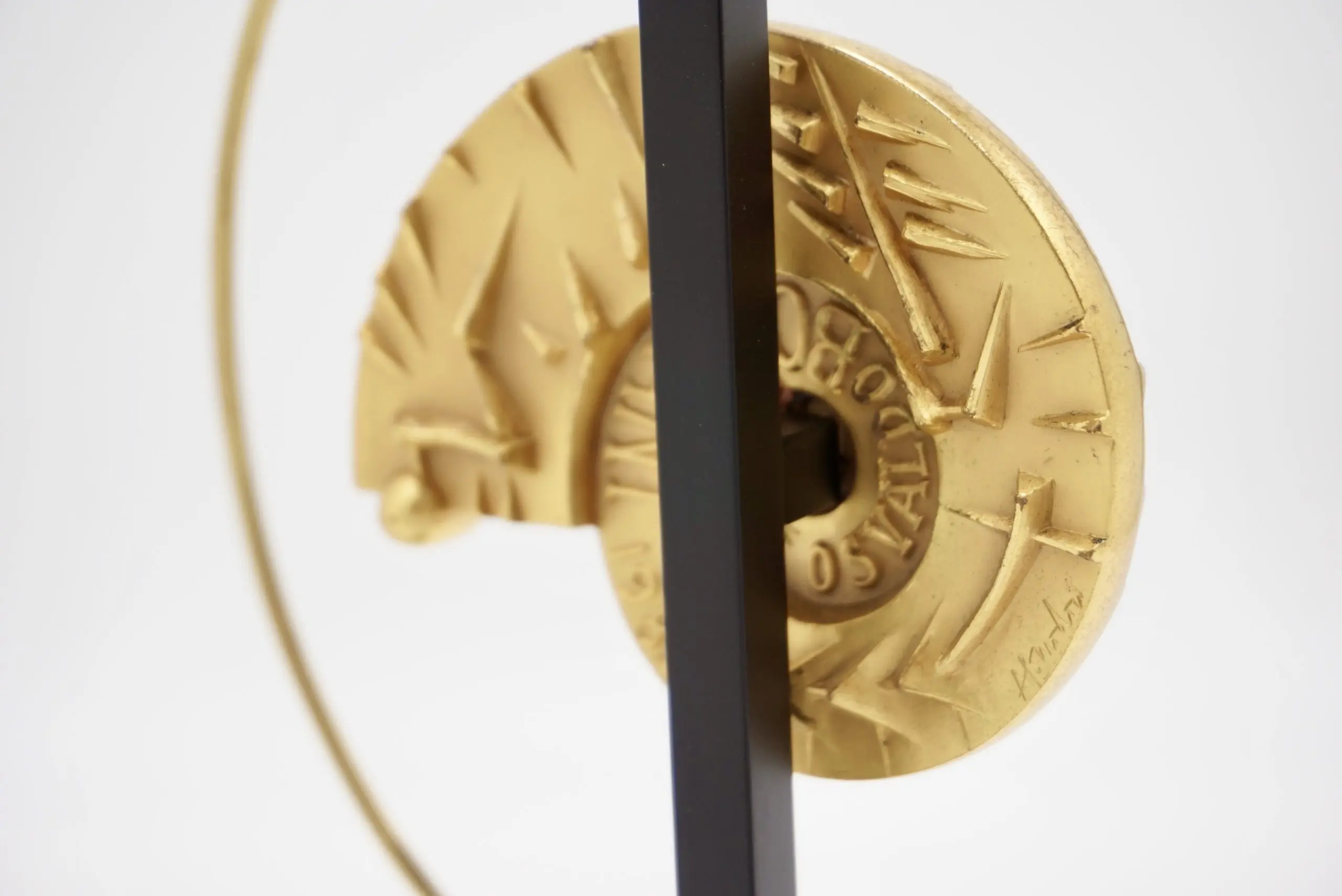 Arnaldo Pomodoro Bronze Sculpture for Borsani,Fixed on a Table Lamp,1985-2021 — photo 14