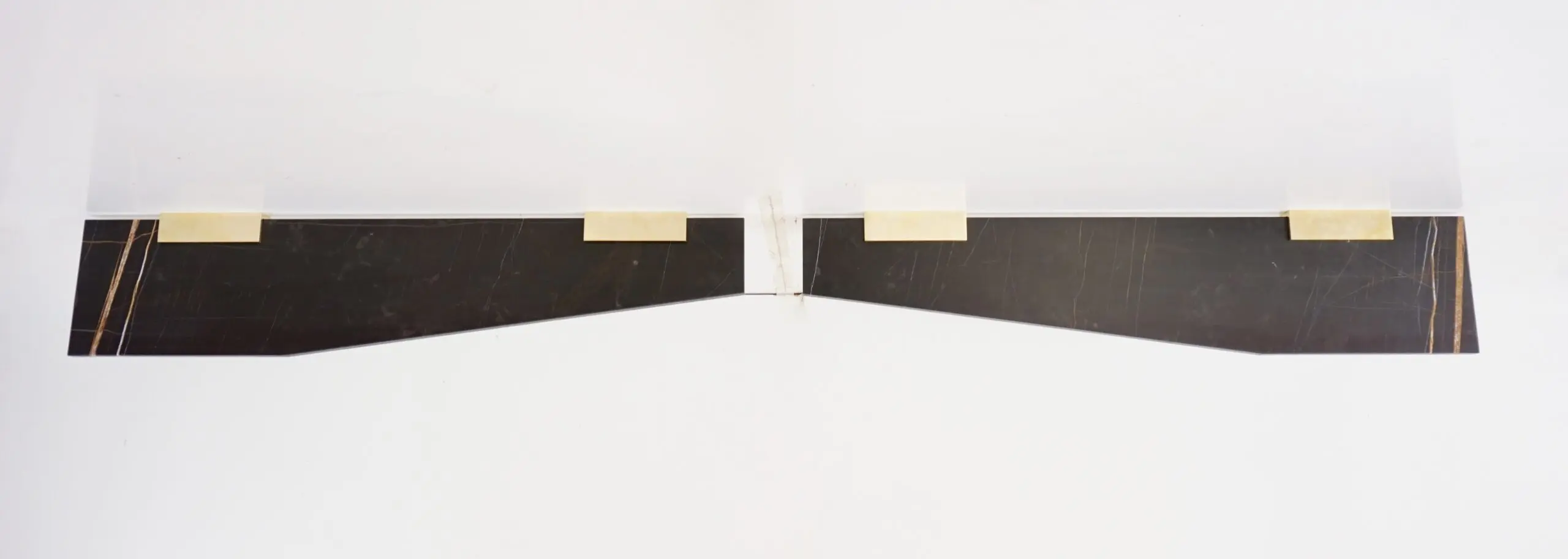 a large wall mounted marble, brass console "Icaro Wings" by Lorenzo Ciompi,2022 — photo 9
