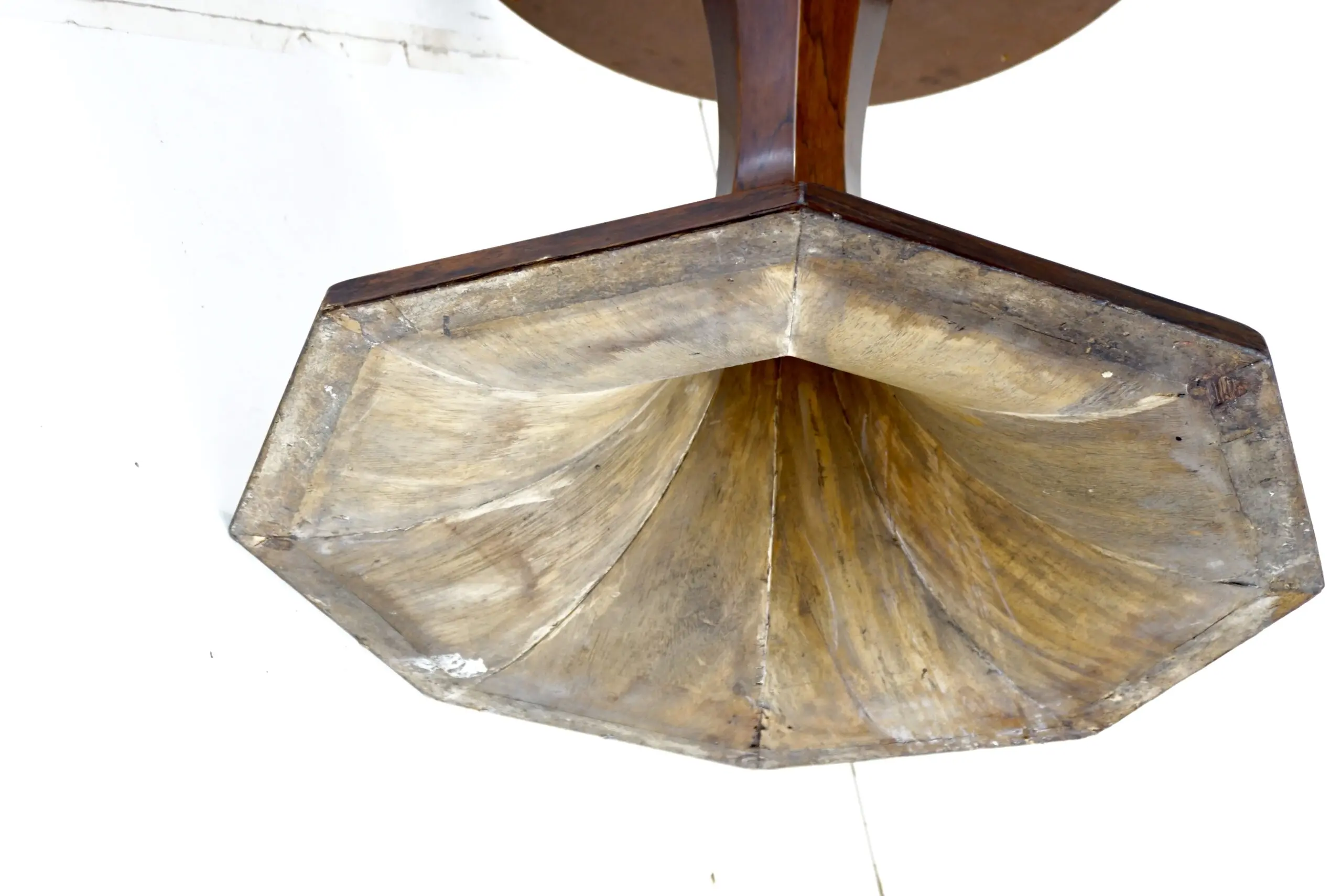 stunning  Carlo De Carli large wood veneer round pedestal dining table, 1960 — photo 16