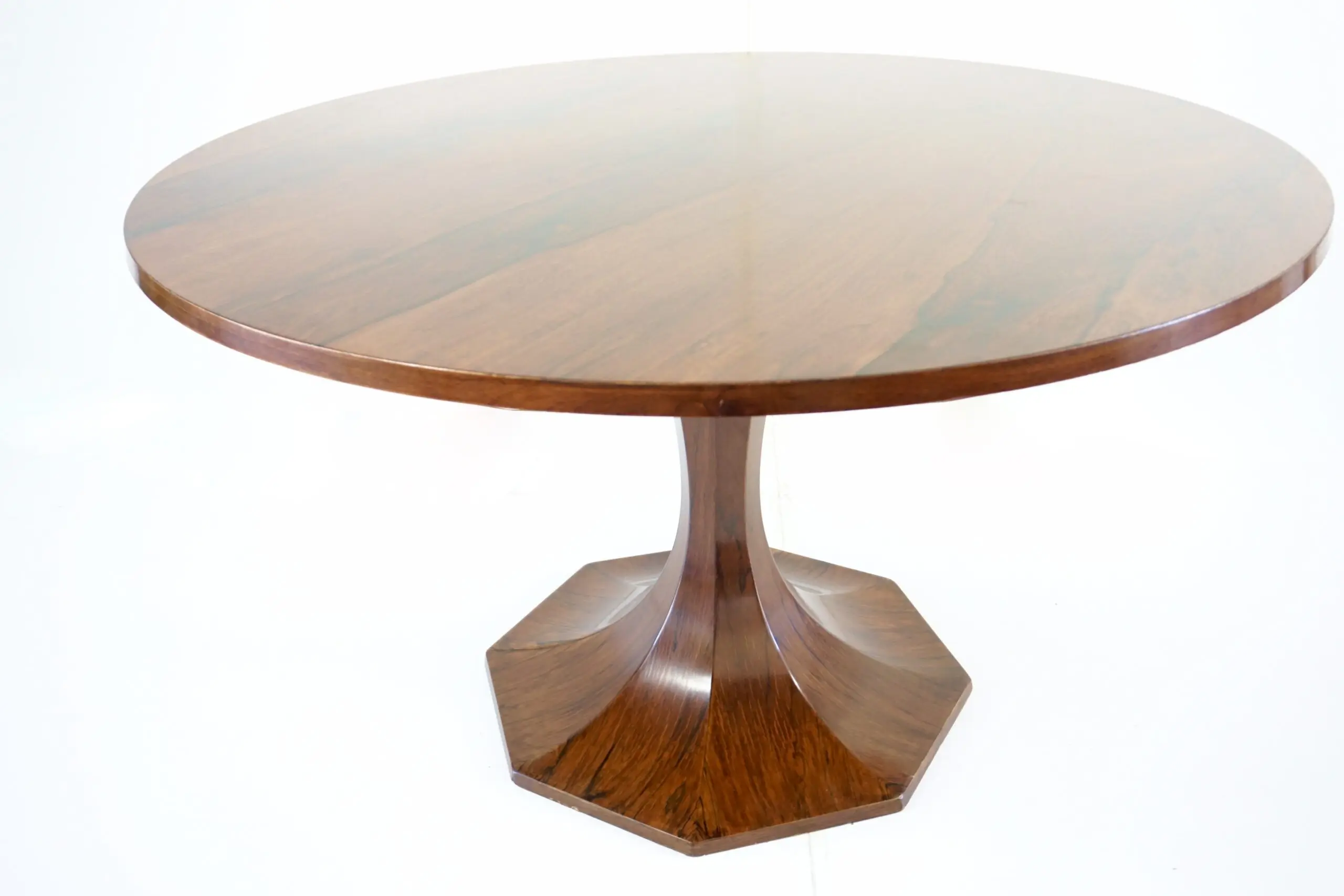 stunning Carlo De Carli large wood veneer round pedestal dining table, 1960 — image 2