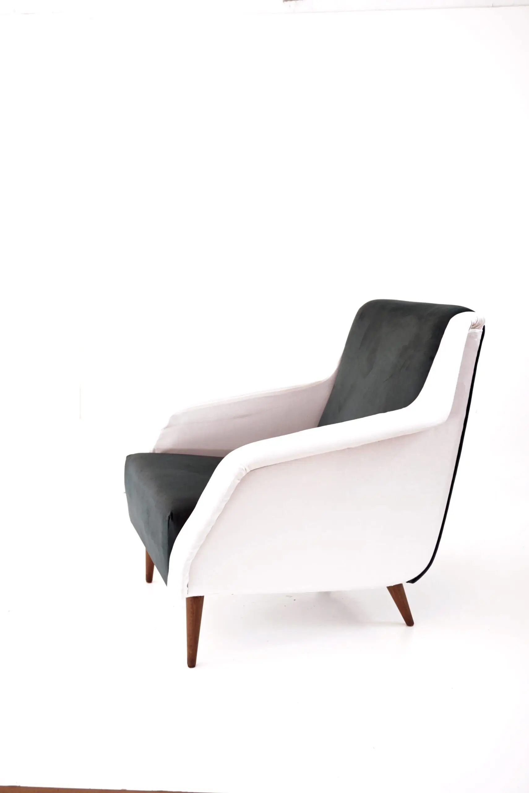 Carlo de Carli bicoloured armchair model  n. 802 by Cassina, 1954 — photo 20