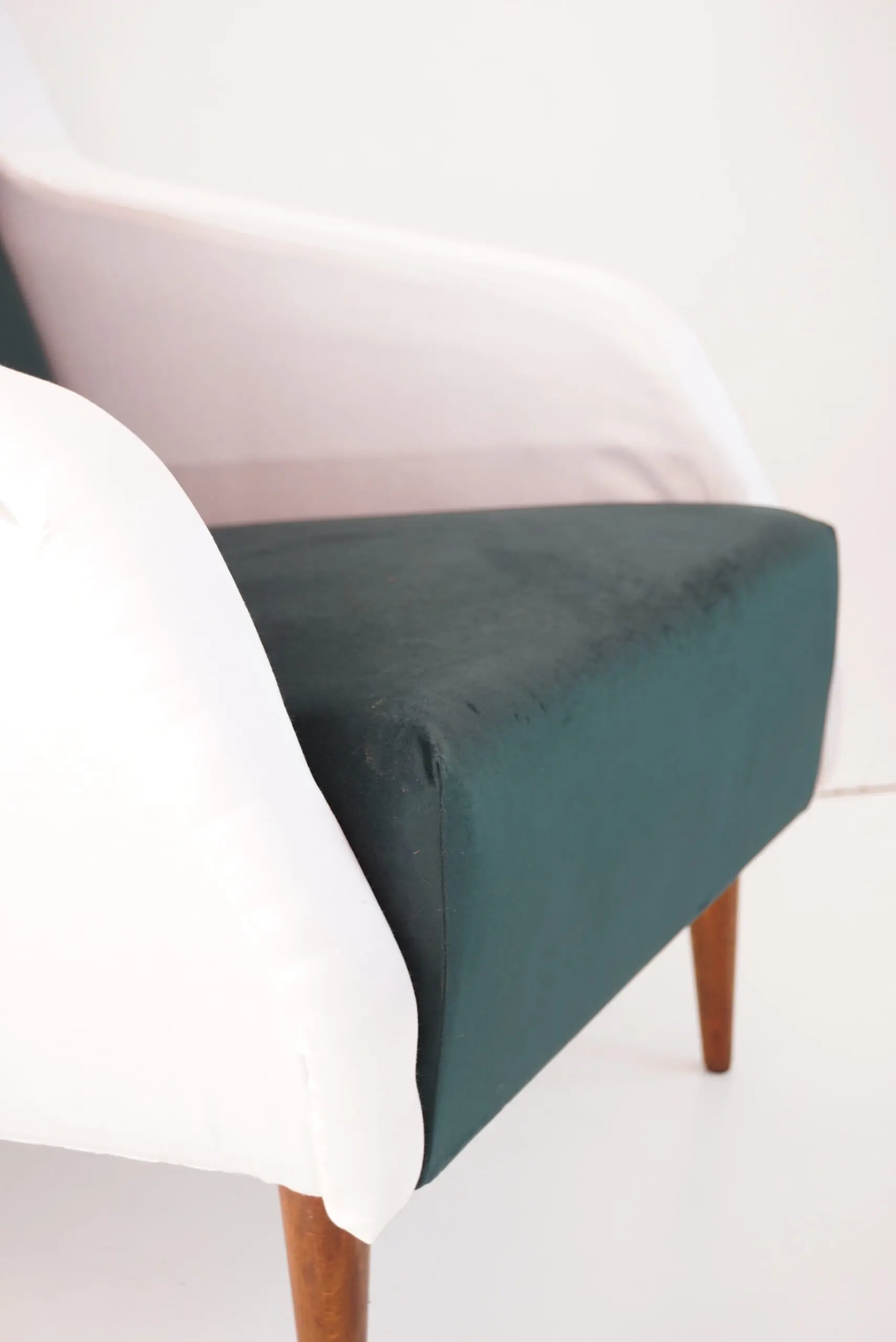 Carlo de Carli bicoloured armchair model  n. 802 by Cassina, 1954 — photo 15