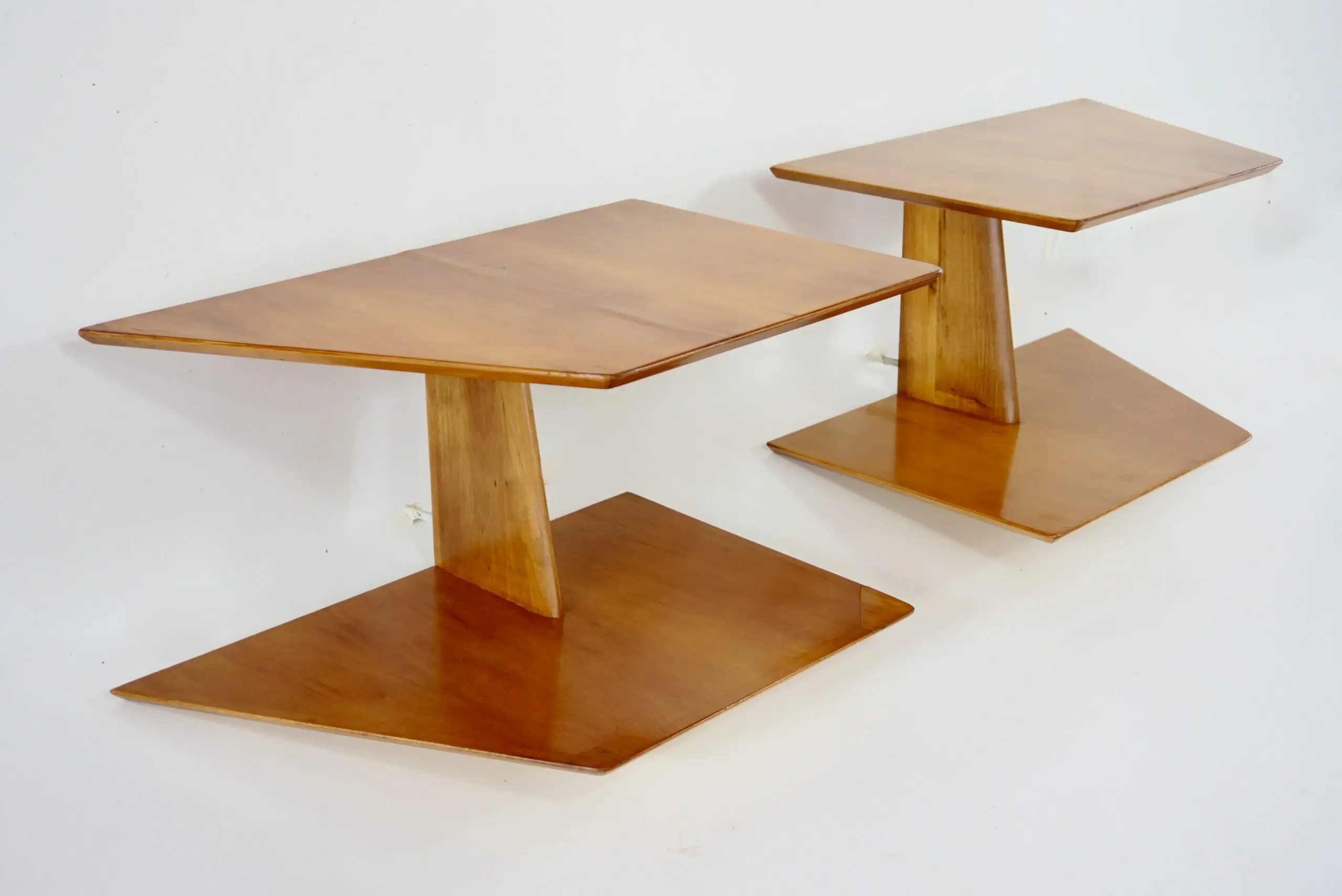 pair of GIO PONTI elm hanging nightstand tables, side tables Hotel Royal, 1955 — photo 18