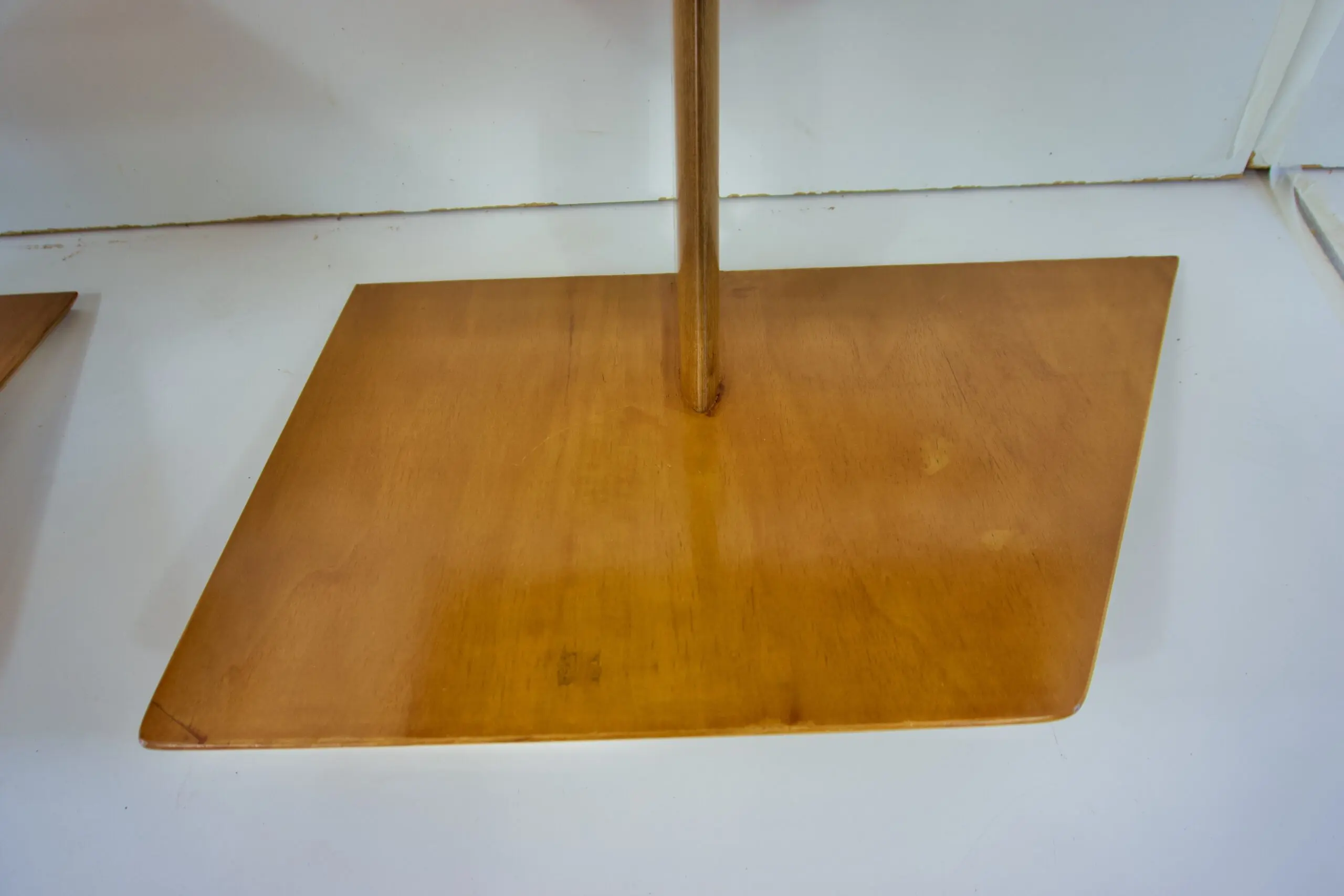 pair of GIO PONTI elm hanging nightstand tables, side tables Hotel Royal, 1955 — photo 9
