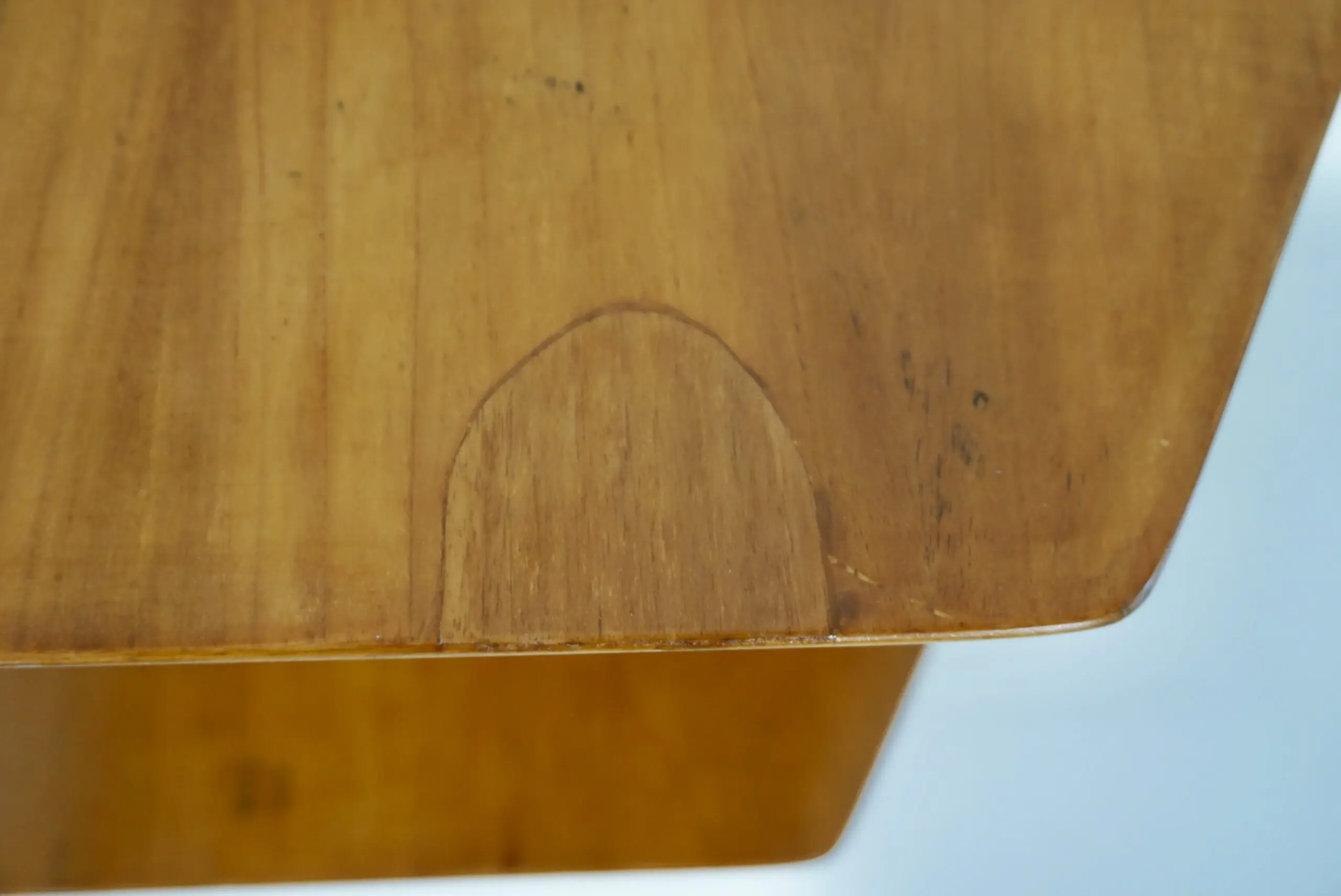 pair of GIO PONTI elm hanging nightstand tables, side tables Hotel Royal, 1955 — photo 13