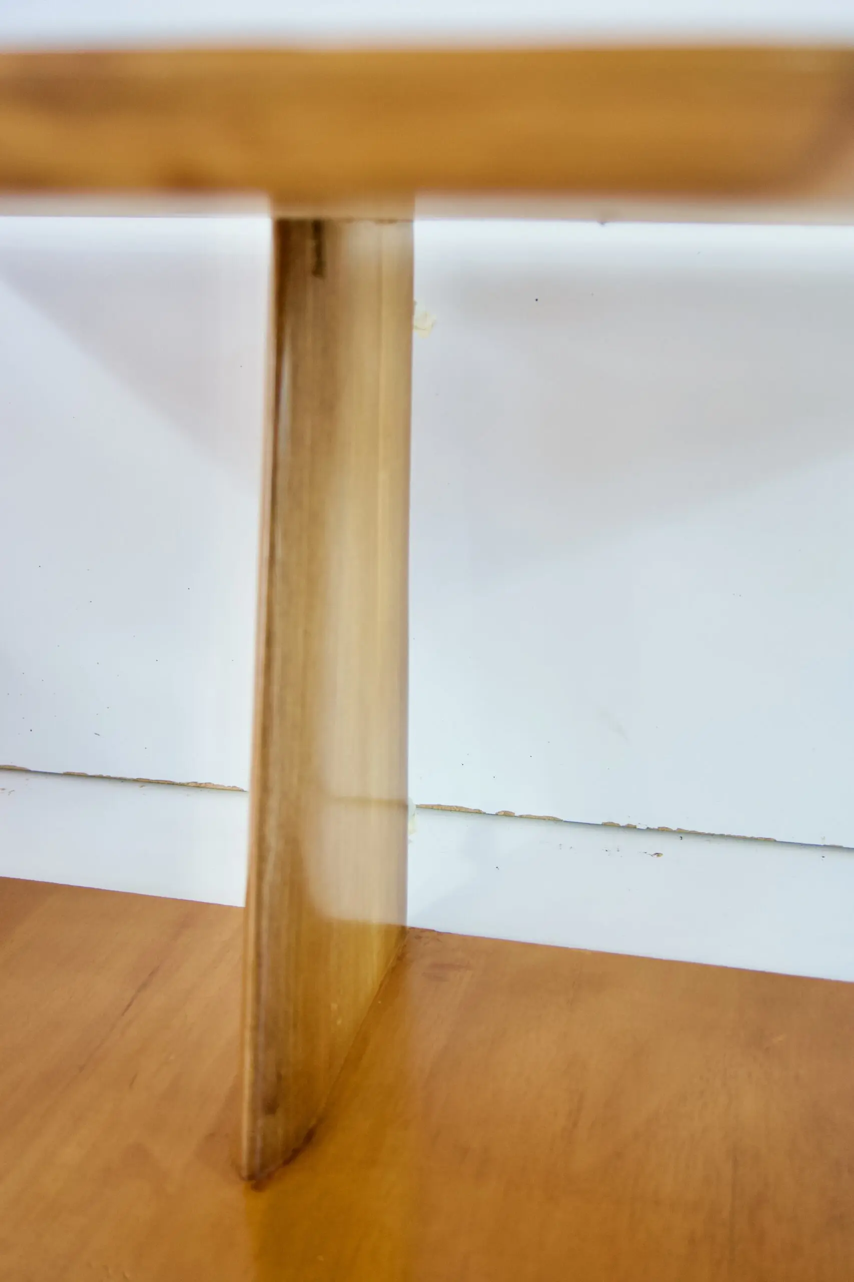 pair of GIO PONTI elm hanging nightstand tables, side tables Hotel Royal, 1955 — photo 10