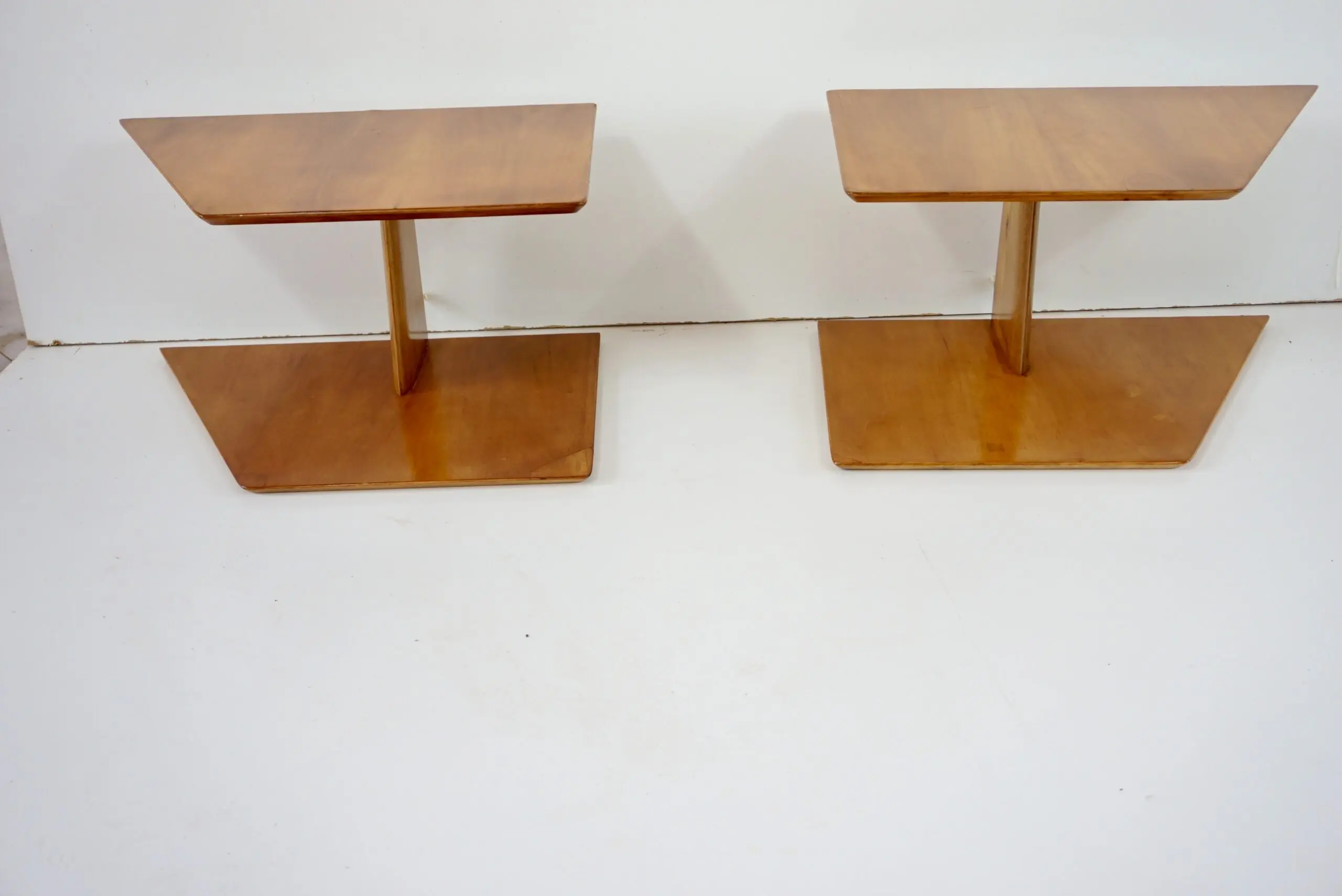 pair of GIO PONTI elm hanging nightstand tables, side tables Hotel Royal, 1955 — photo 5