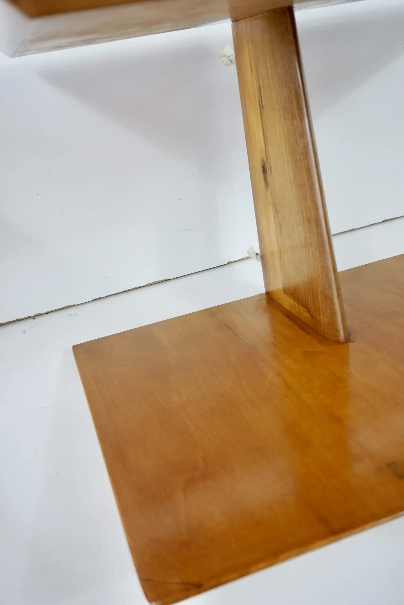 pair of GIO PONTI elm hanging nightstand tables, side tables Hotel Royal, 1955 — photo 11
