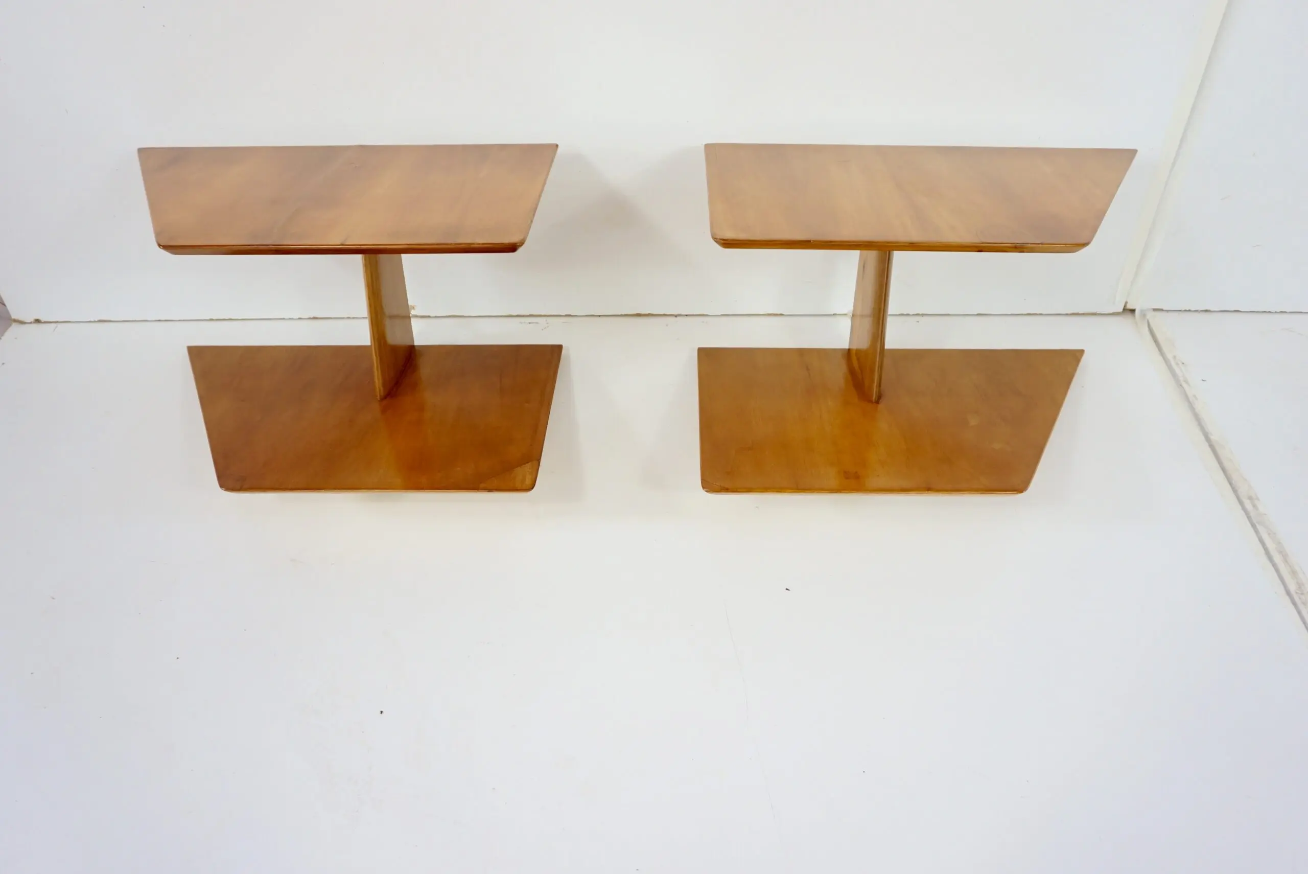 pair of GIO PONTI elm hanging nightstand tables, side tables Hotel Royal, 1955 — photo 6