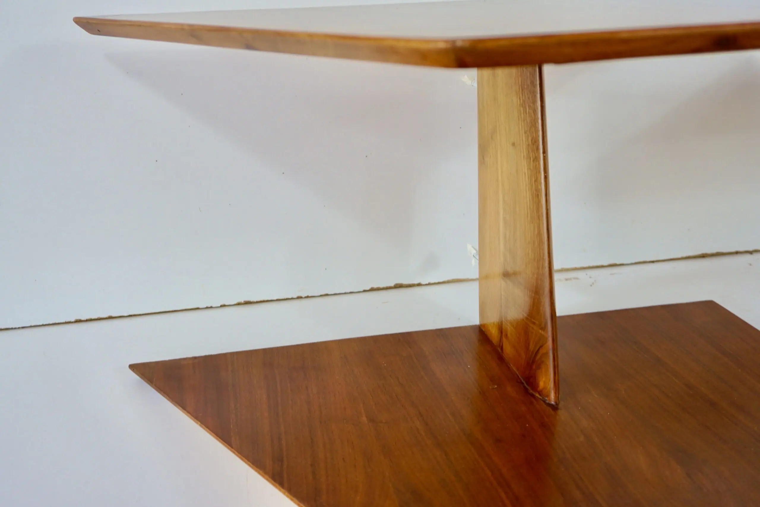 pair of GIO PONTI wood hanging nightstand tables, side tables Hotel Royal, 1955 — photo 9
