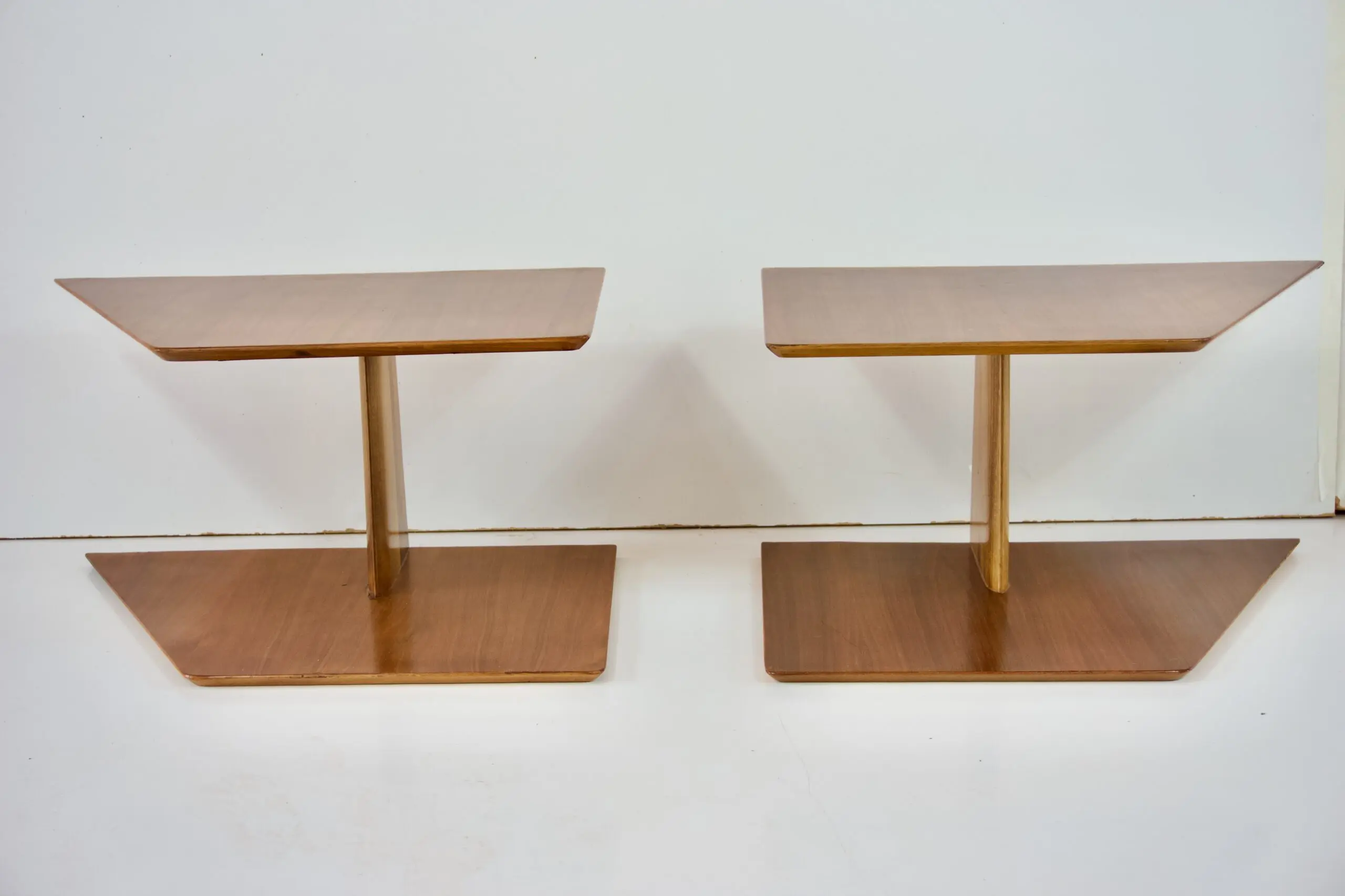 pair of GIO PONTI wood hanging nightstand tables, side tables Hotel Royal, 1955 — photo 13