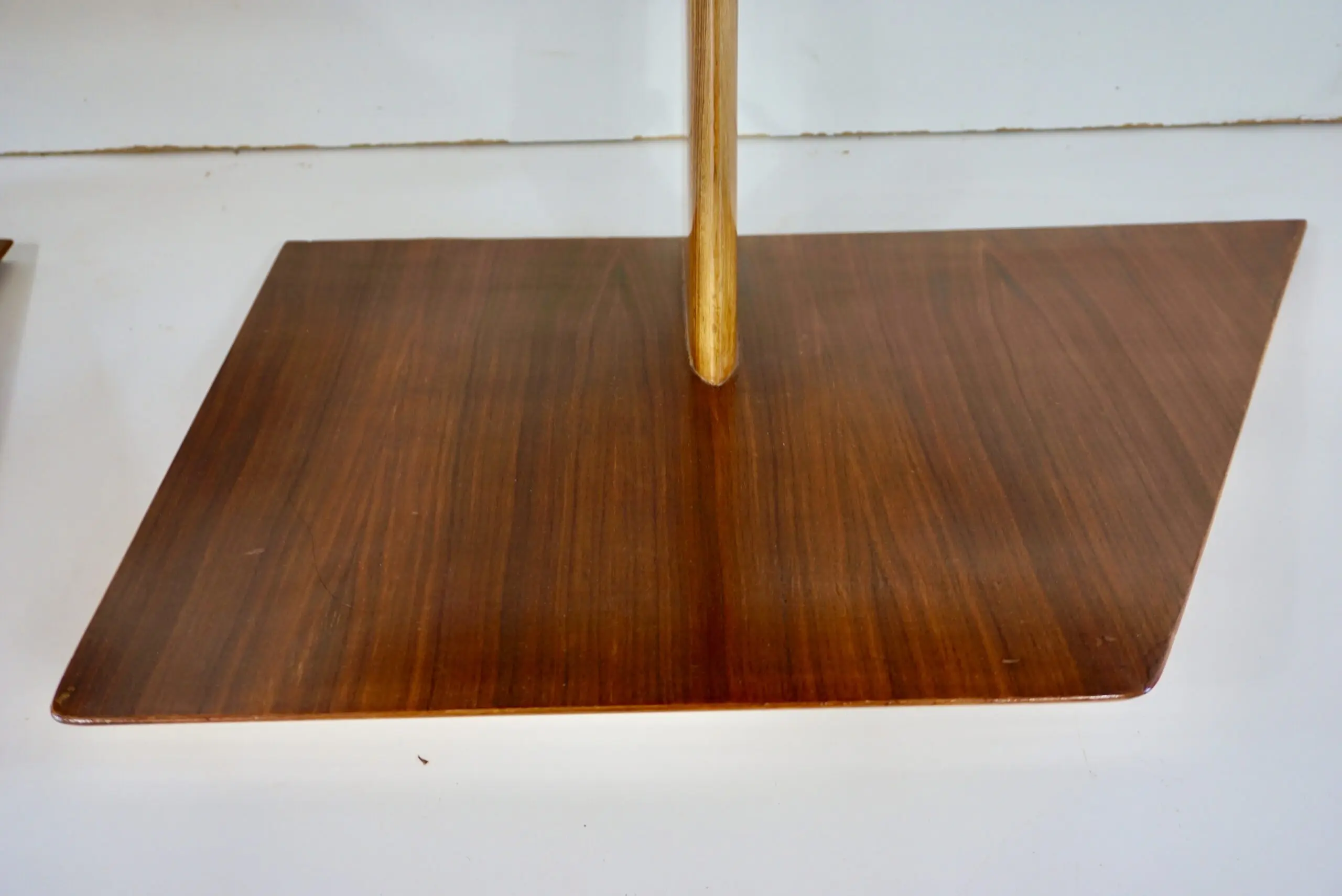 pair of GIO PONTI wood hanging nightstand tables, side tables Hotel Royal, 1955 — image 3