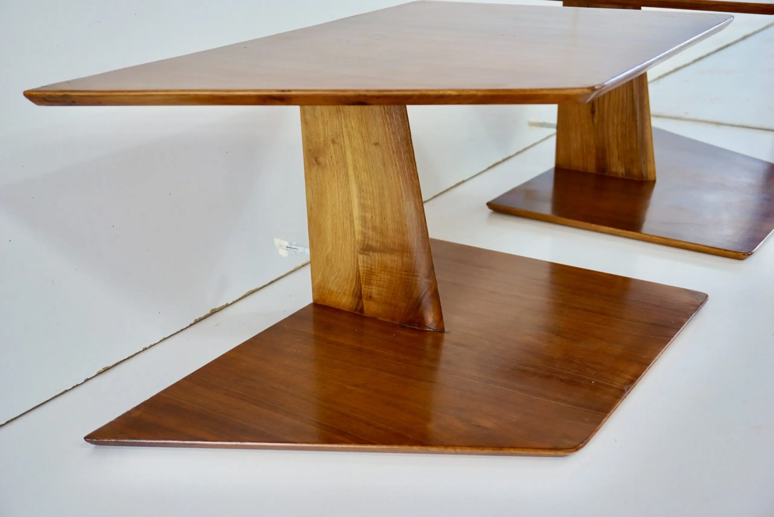 pair of GIO PONTI wood hanging nightstand tables, side tables Hotel Royal, 1955 — photo 15