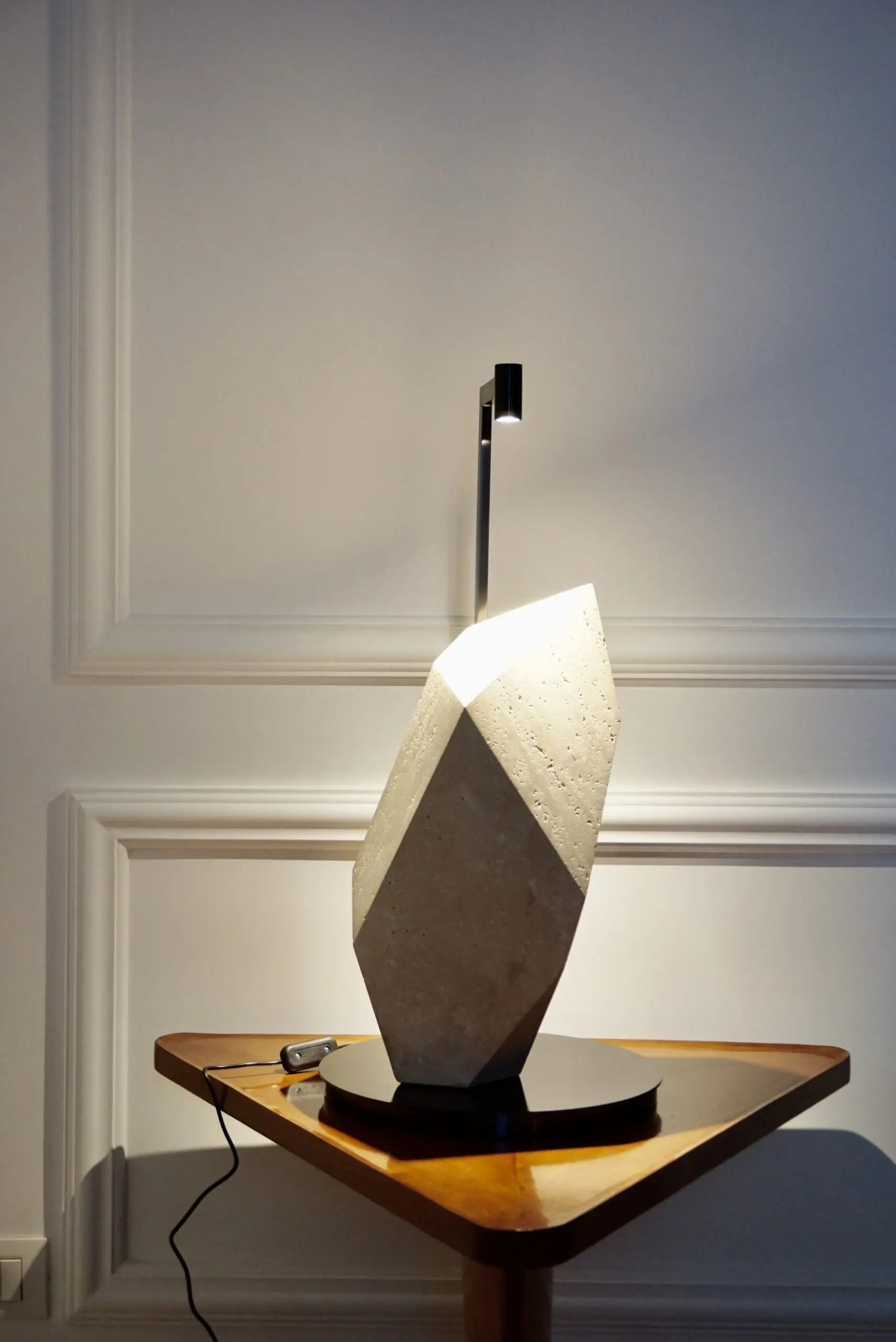 Lorenzo Ciompi "Roman Polyhedrum" Marble and Bronze Sculptural Table Lamp, 2023 — photo 9