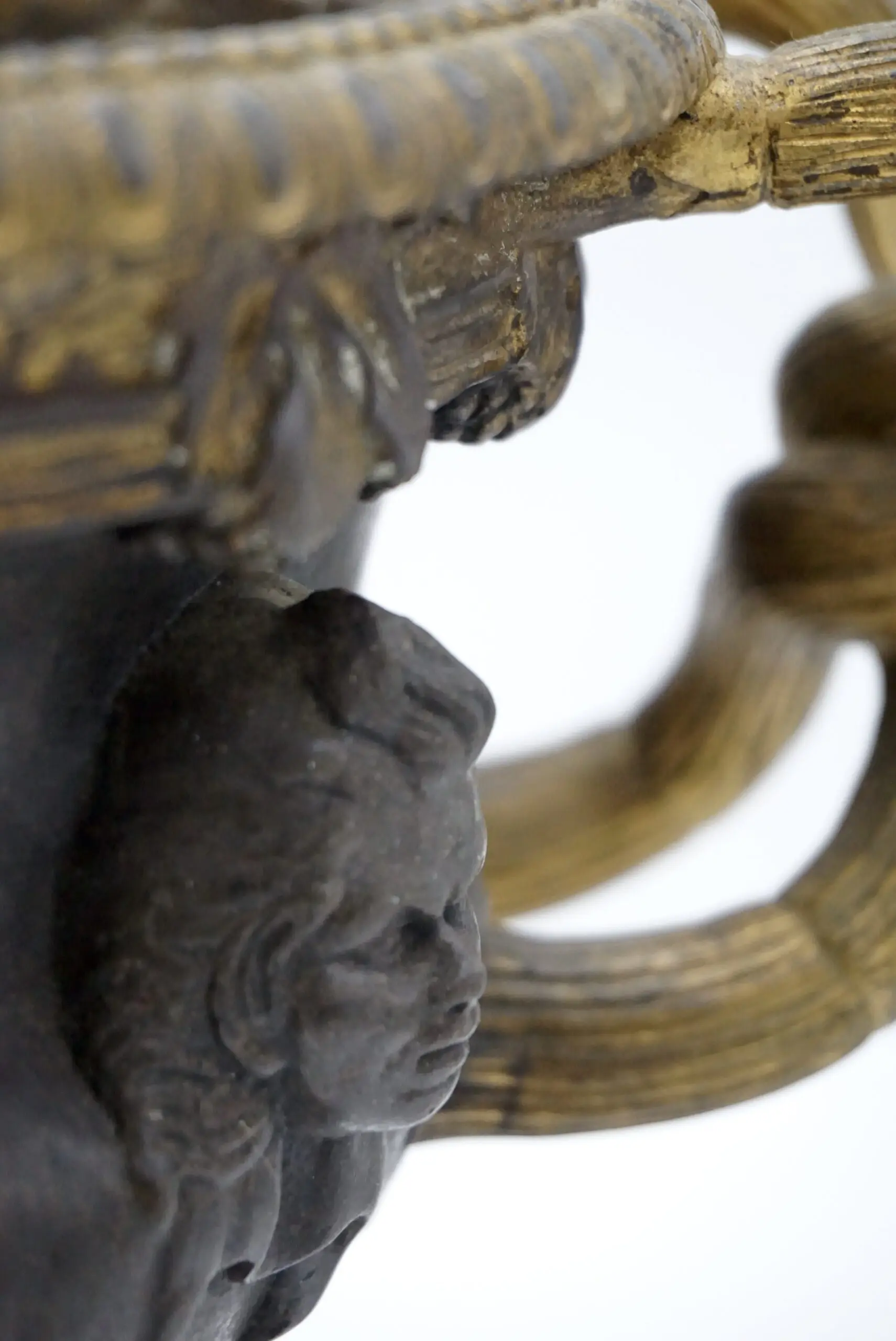 bronze and gilt Warwick vase lamp on portoro marble basis, by Barbadienne 1860 — photo 6