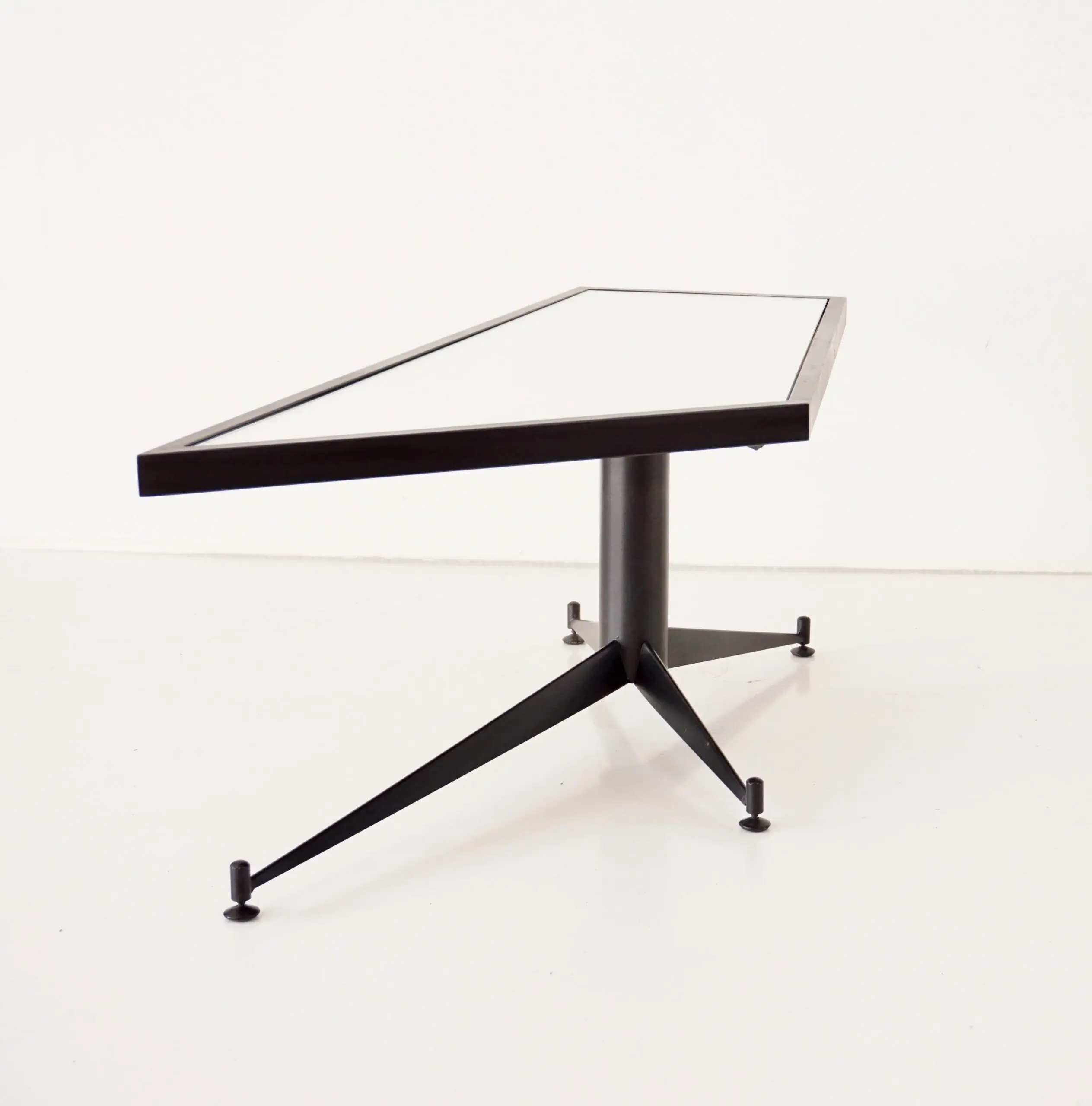 Gio Ponti irregular, asymmetrical black mirrored low coffee table, Rima 1955 — photo 7