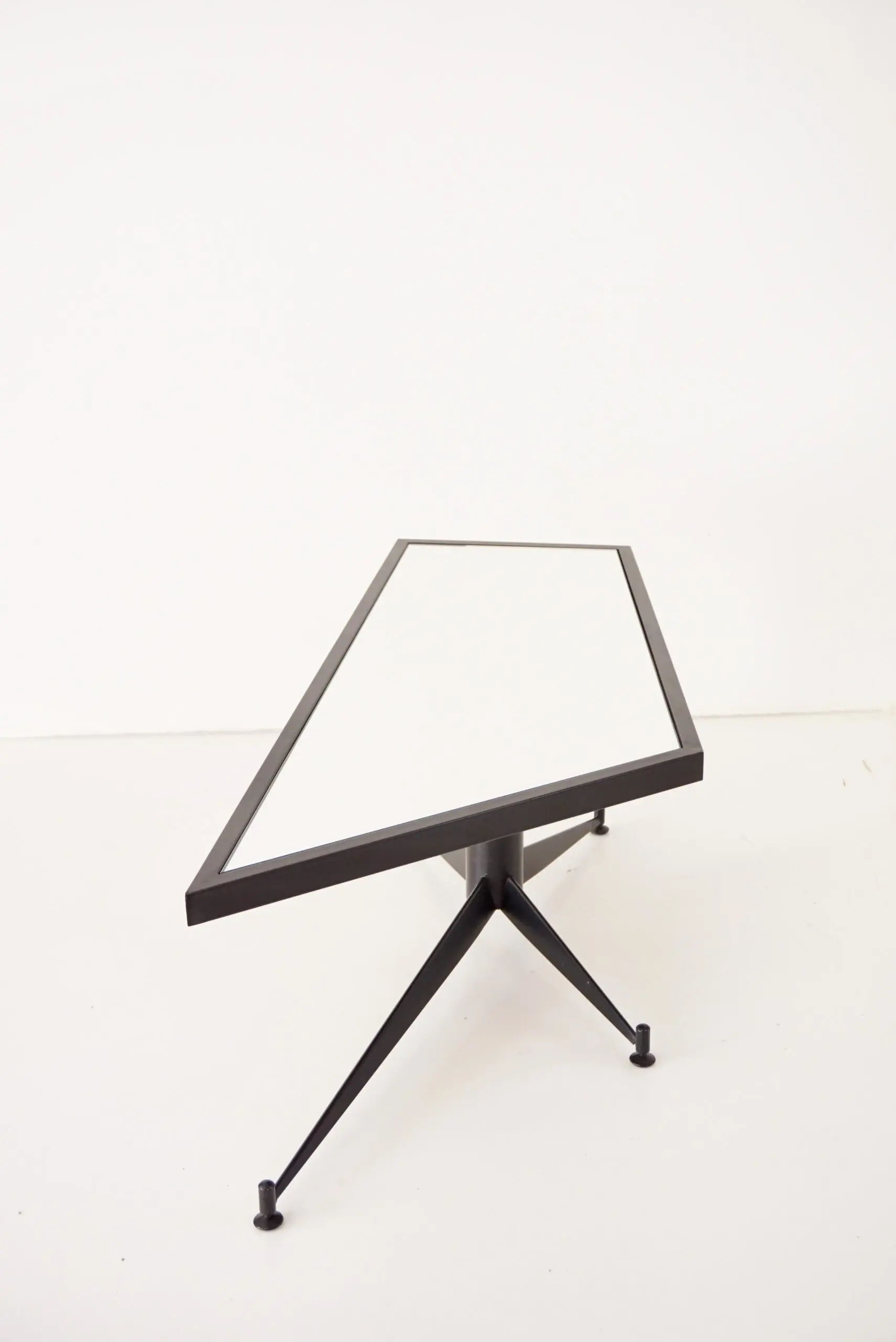 Gio Ponti irregular, asymmetrical black mirrored low coffee table, Rima 1955 — photo 6