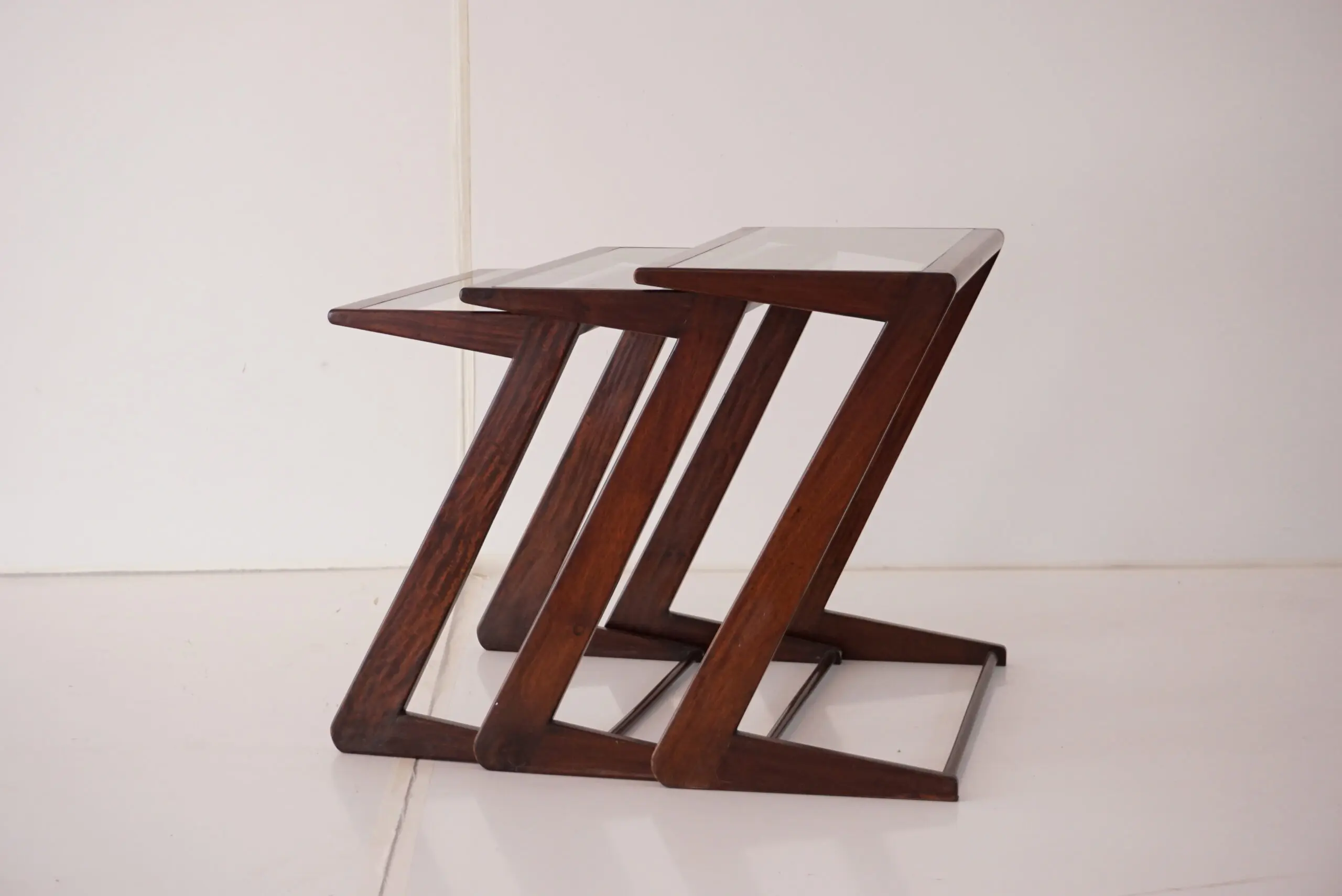 Giuseppe Scapinelli set of three nesting side tables, teak and glass, 1950 — photo 15