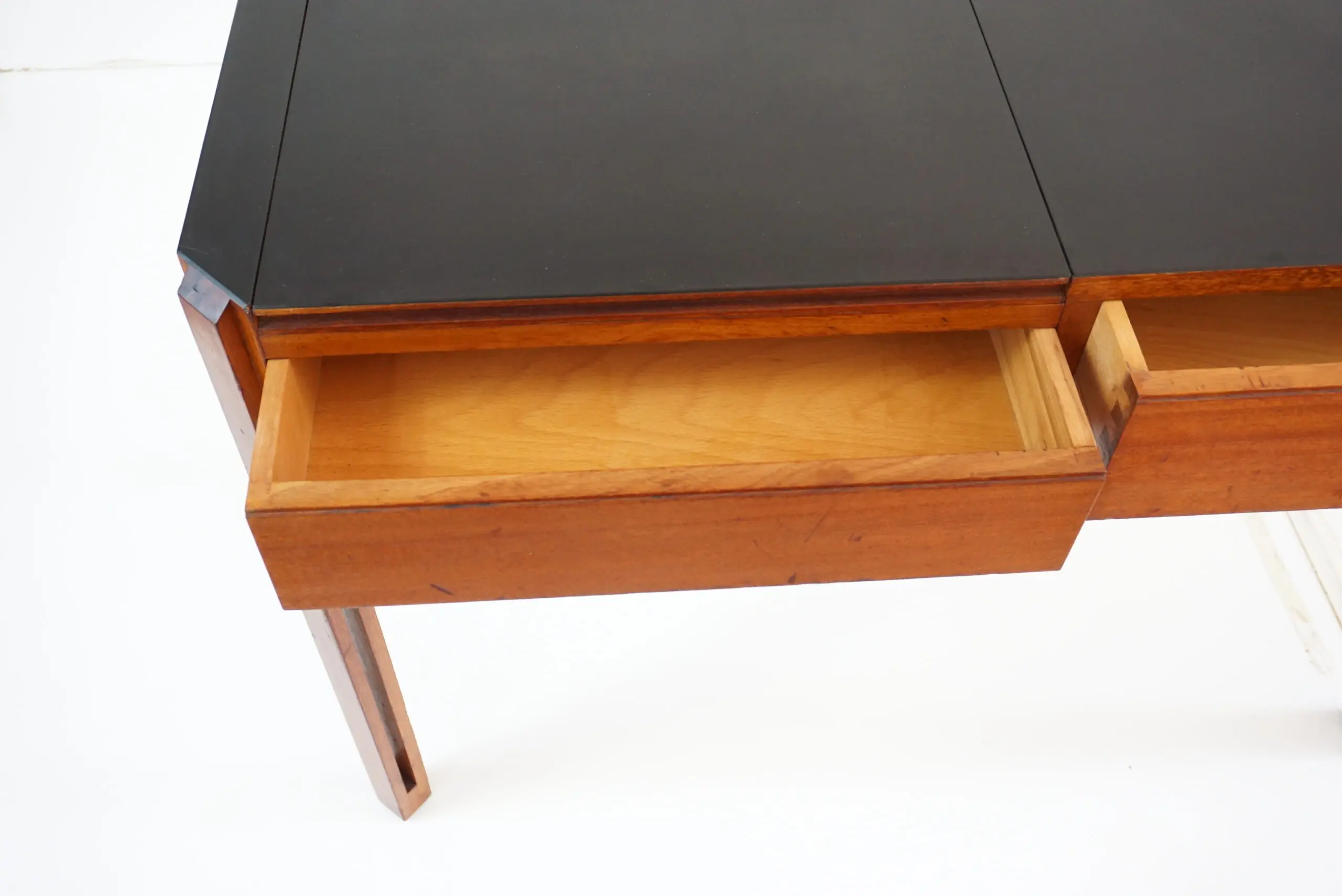 Ico Parisi  Wood and Laminate toilette desk with mirror, Hotel Lorena, 1960 — photo 8