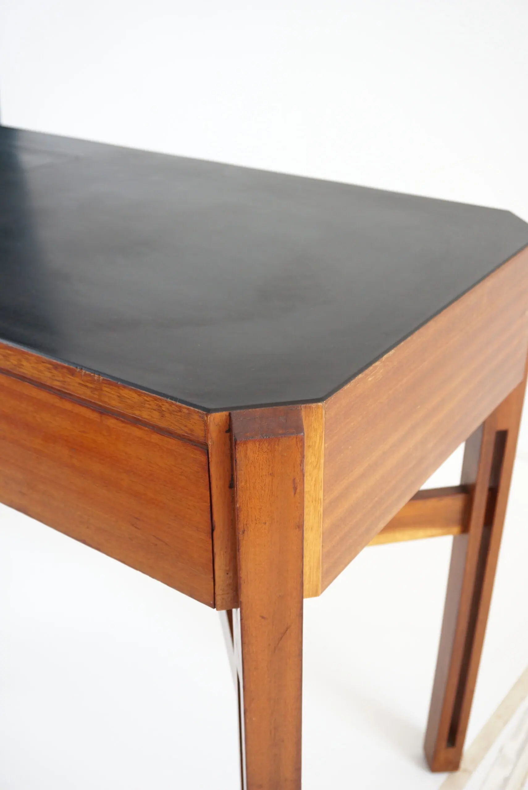 Ico Parisi  Wood and Laminate toilette desk with mirror, Hotel Lorena, 1960 — photo 10