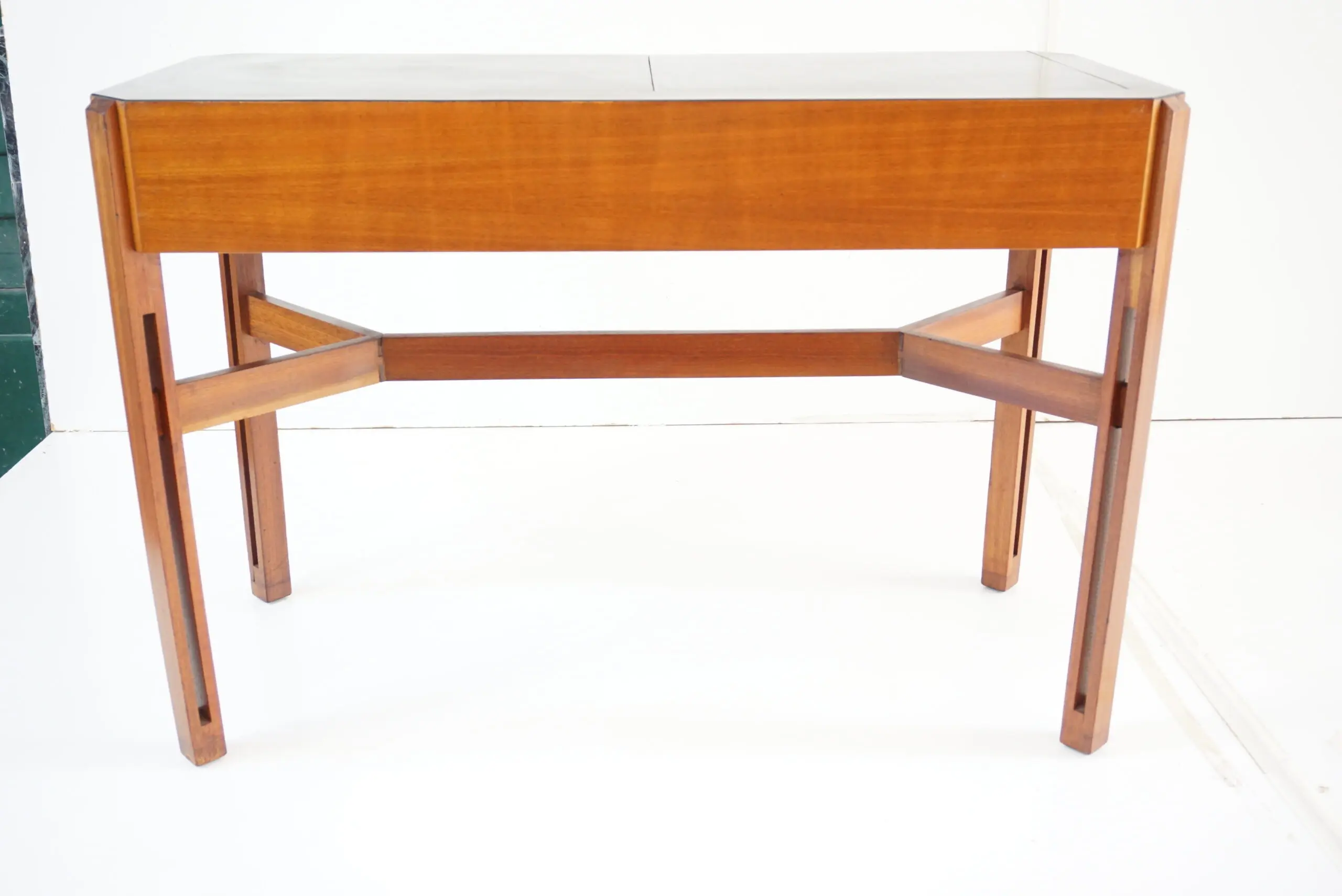 Ico Parisi  Wood and Laminate toilette desk with mirror, Hotel Lorena, 1960 — photo 17