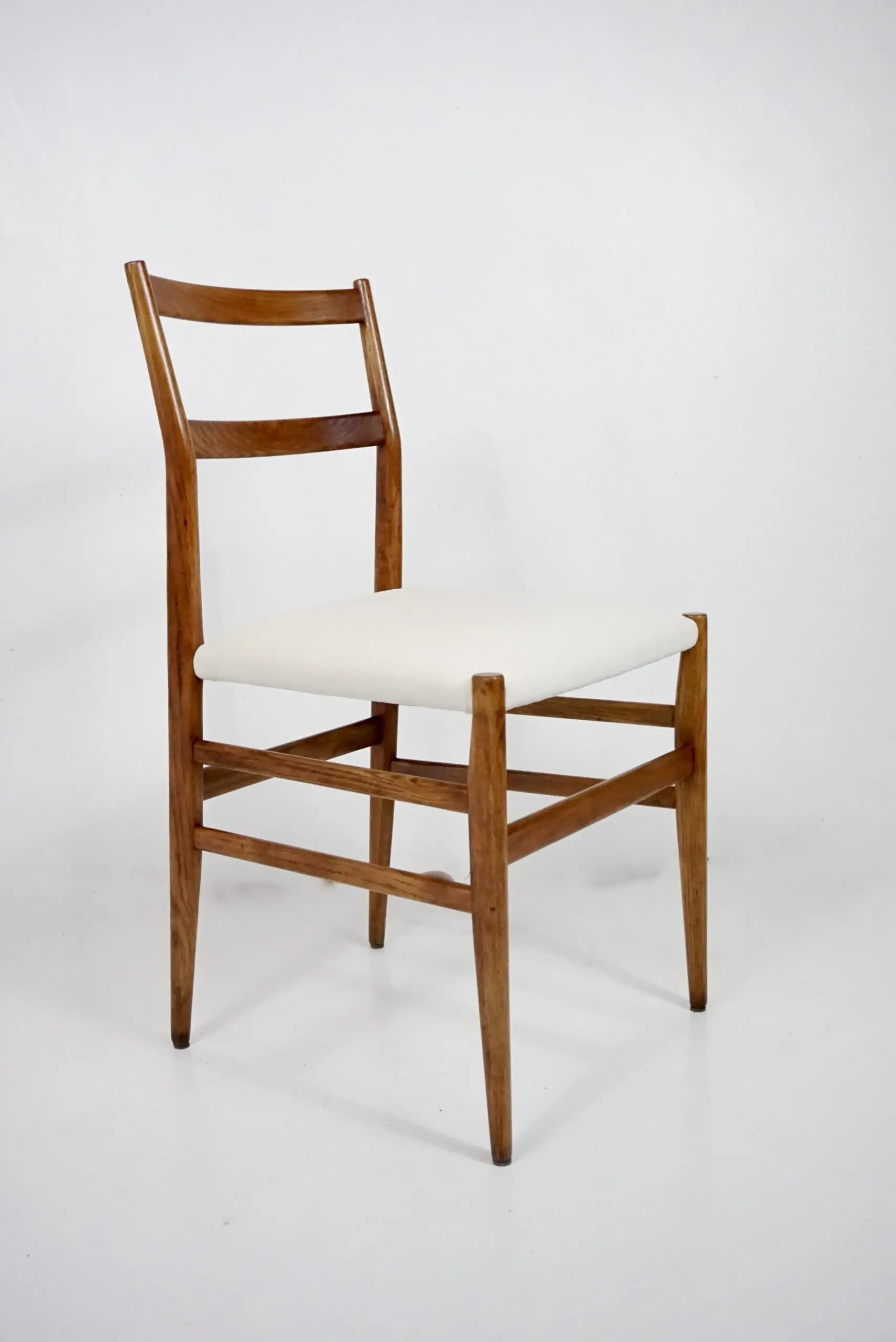 a rare Gio Ponti leggera chair, n.646 by Cassina, from Hotel Royal Naples, 1955 — Gio Ponti