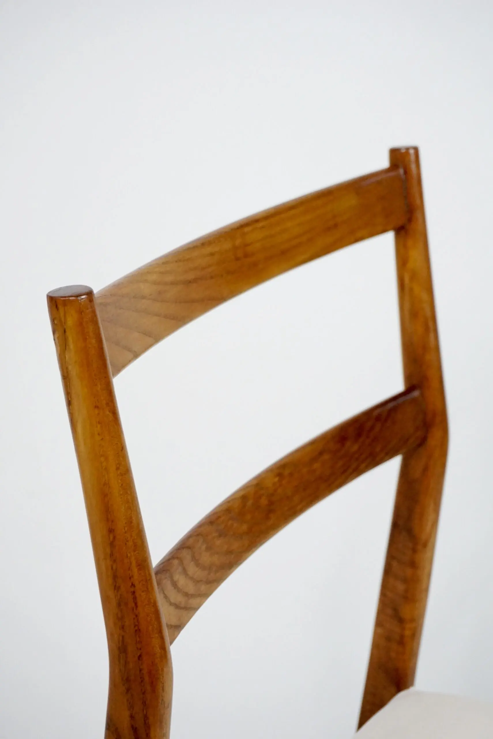 a rare Gio Ponti leggera chair, n.646 by Cassina, from Hotel Royal Naples, 1955 — photo 9