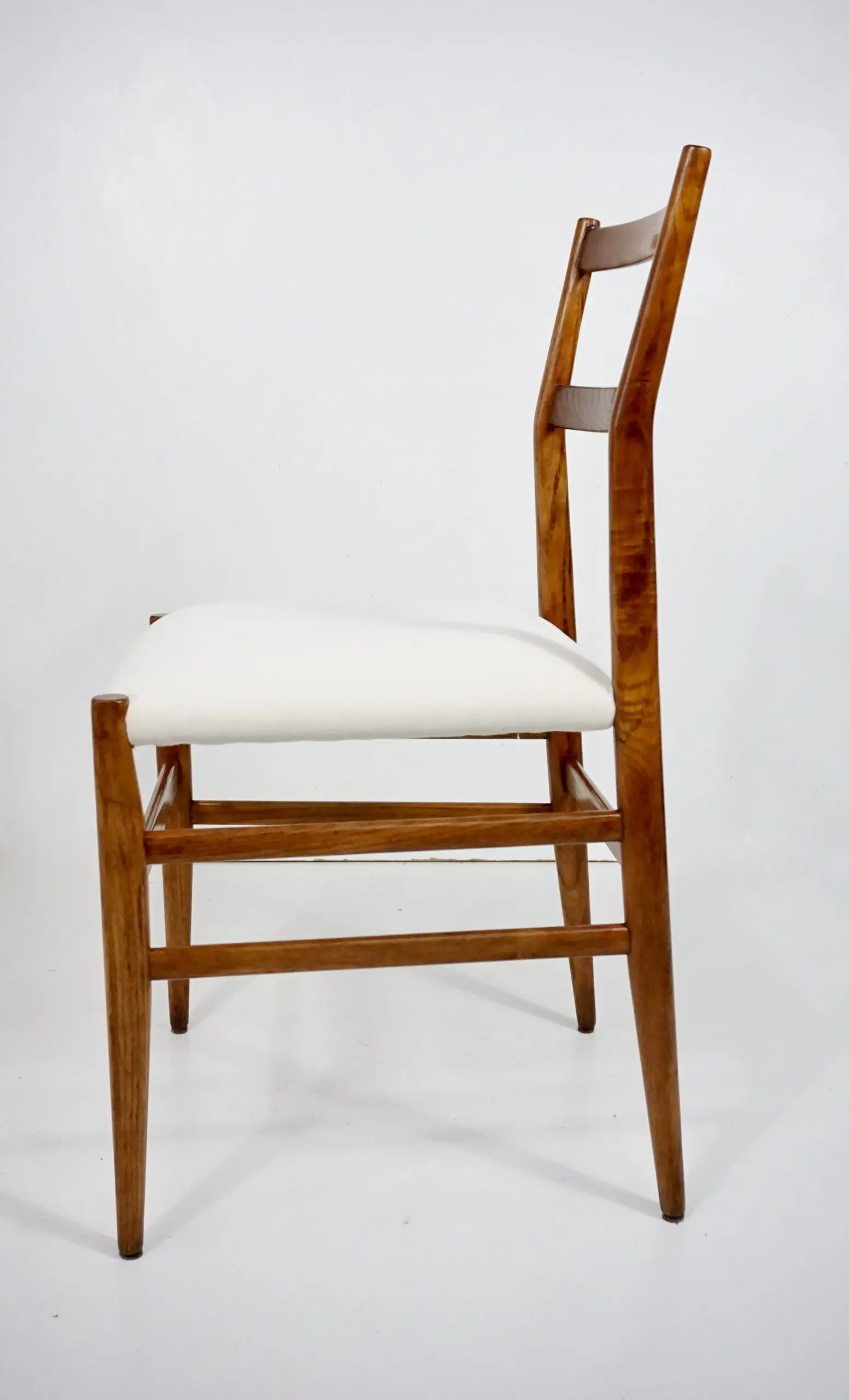 a rare Gio Ponti leggera chair, n.646 by Cassina, from Hotel Royal Naples, 1955 — photo 4