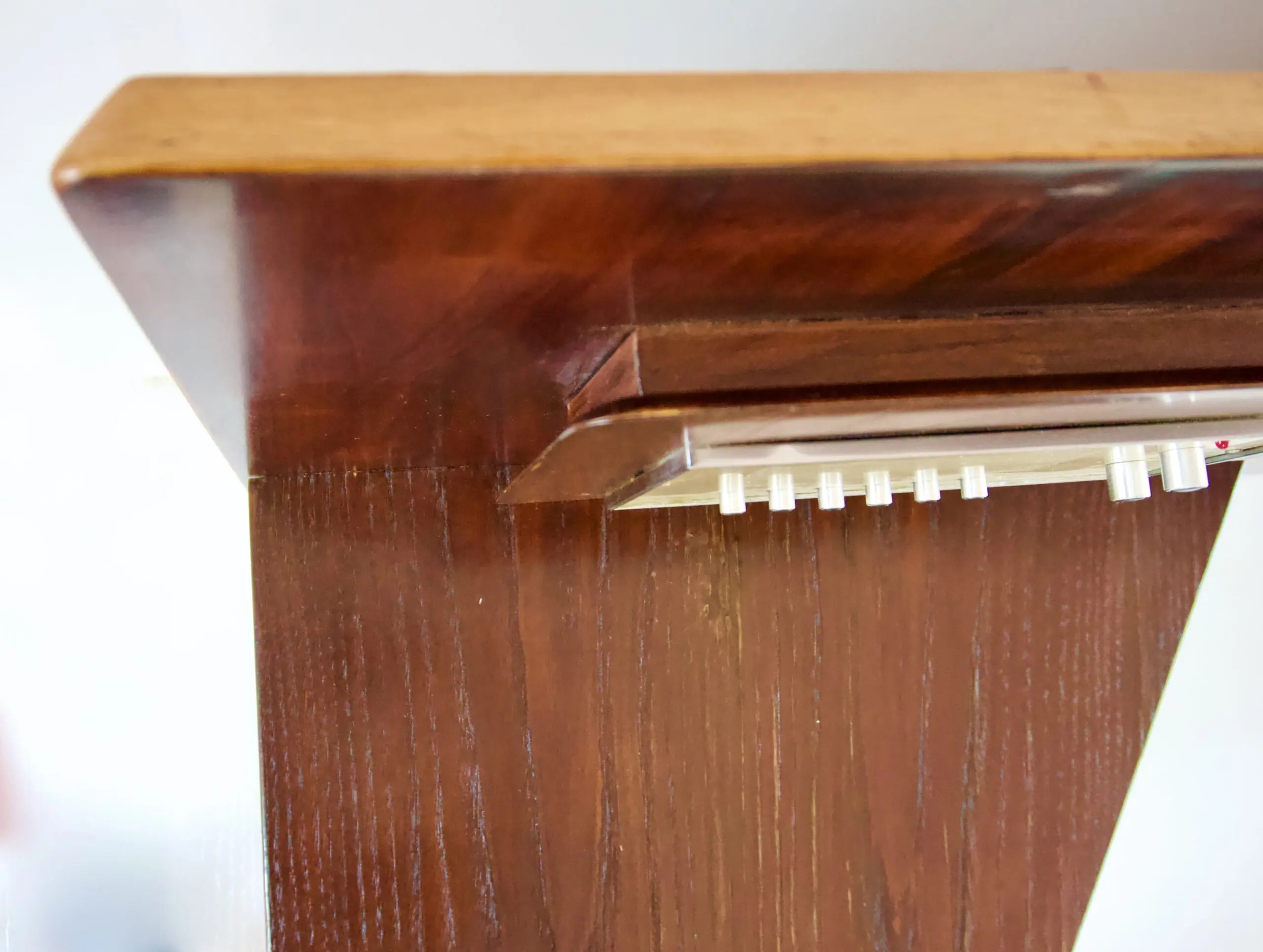 Gio Ponti, pair flamed mahogany Headboard, fitted bedside tables, Hotel Royal, 1955 — photo 11