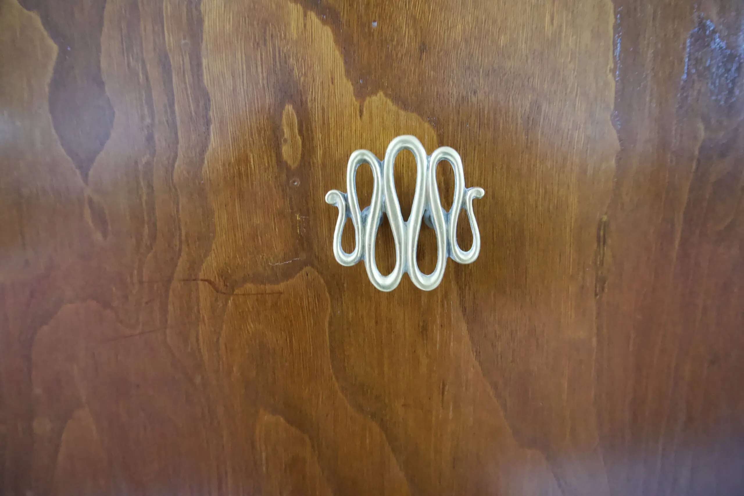 Pierluigi Colli sideboard carved wood, veneered root, two doors, drawers, 1940 — photo 7