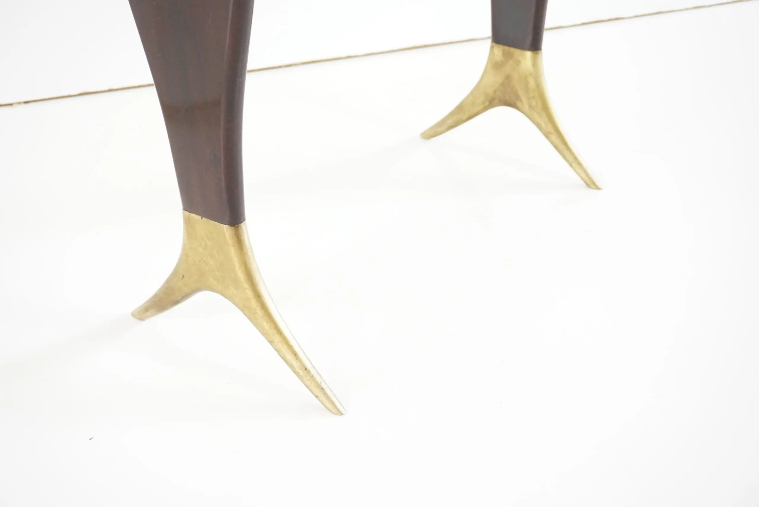 Fine Guglielmo Ulrich coffee table, verde alpi marble top, brass feet,  1940 — photo 12