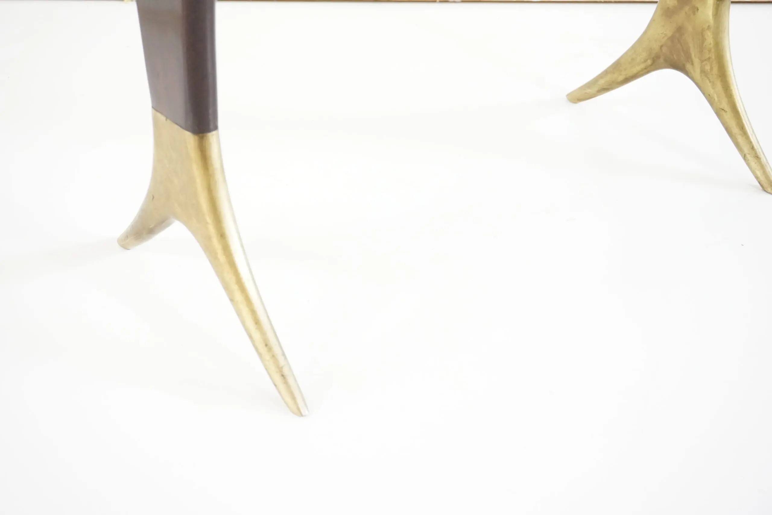 Fine Guglielmo Ulrich coffee table, verde alpi marble top, brass feet,  1940 — photo 15