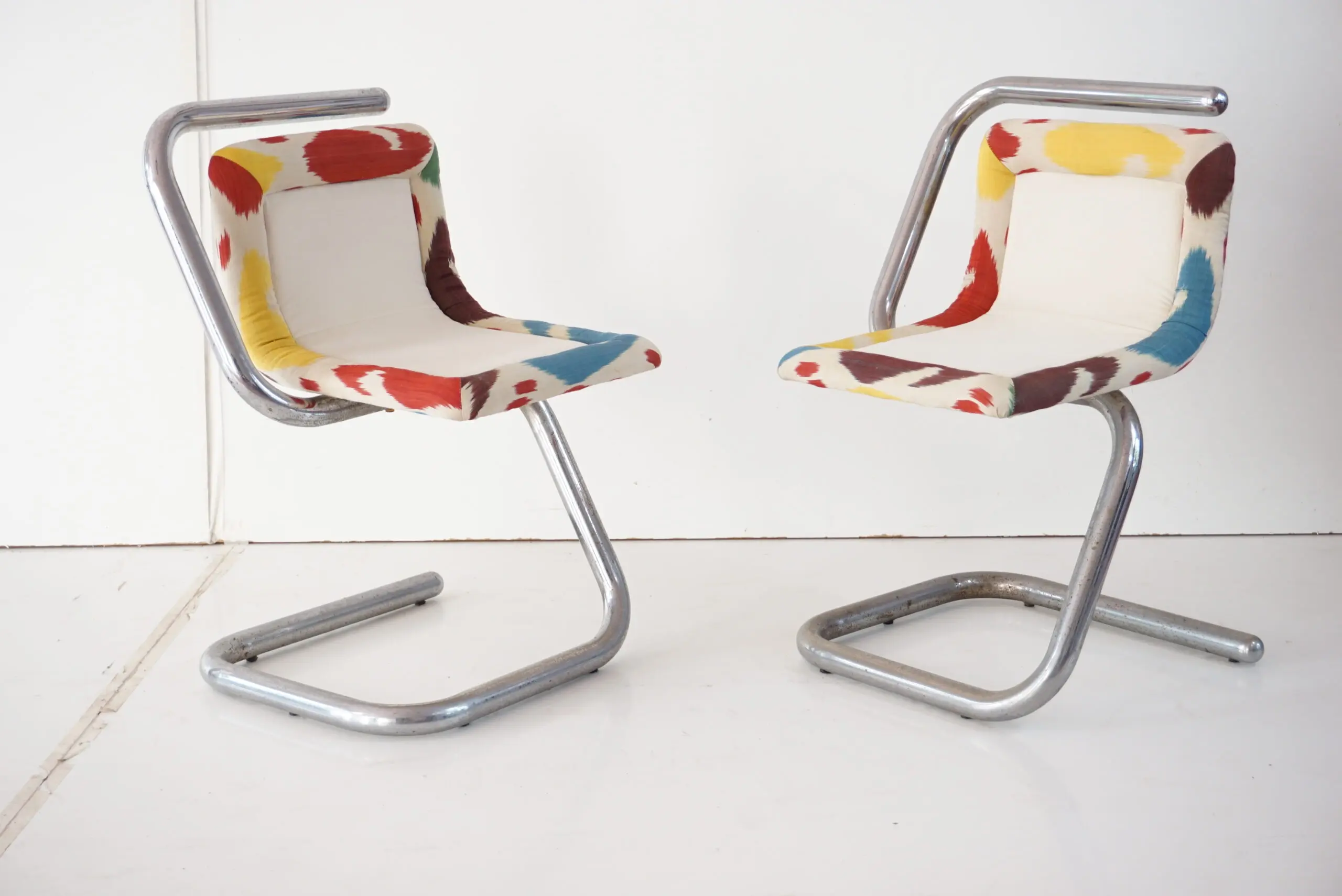 Set of Four Tubular Chrome Chairs, Velvet and Ikat, 1970 by Giotto Stoppino — photo 4