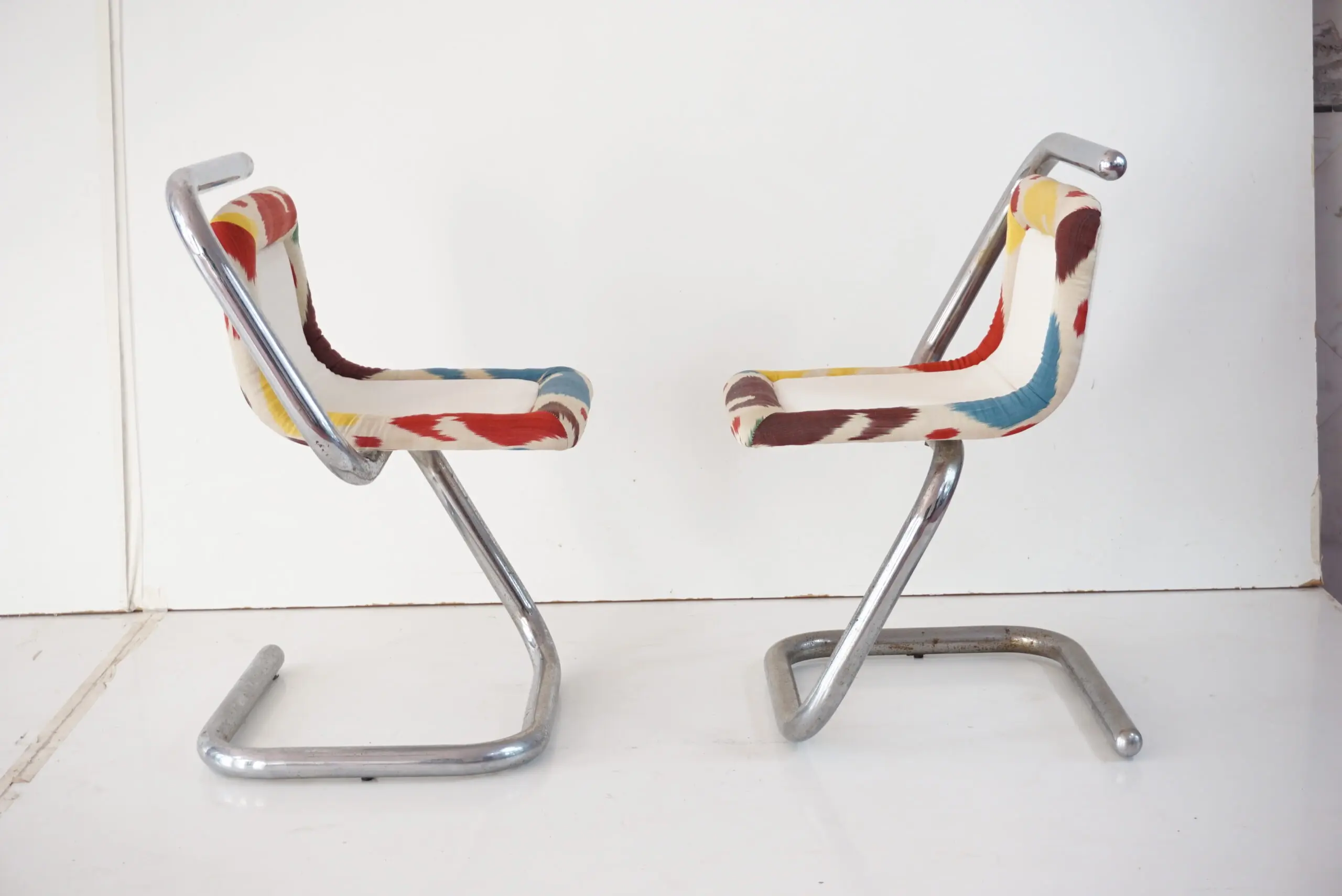 Set of Four Tubular Chrome Chairs, Velvet and Ikat, 1970 by Giotto Stoppino — image 2