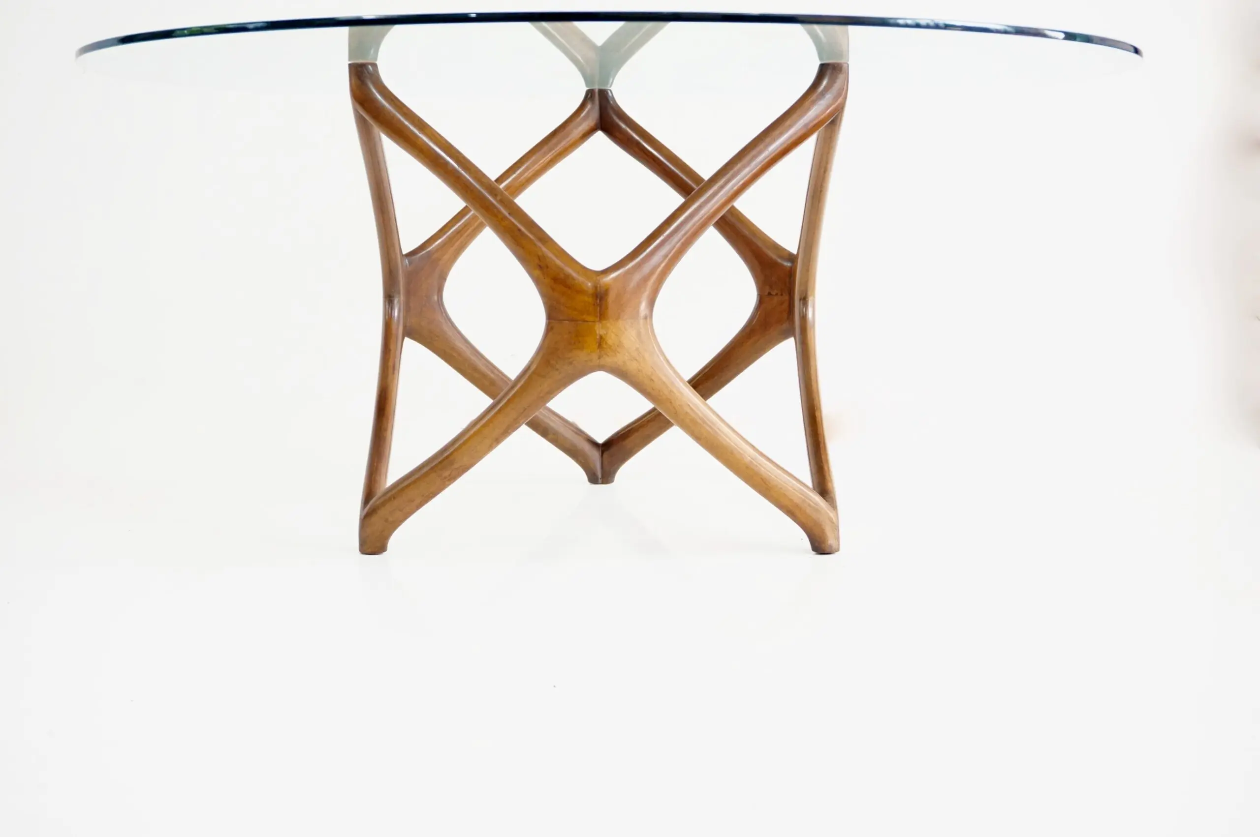 Pierluigi Giordani round coffee table, carved wood and crystal top, 1950 — image 3