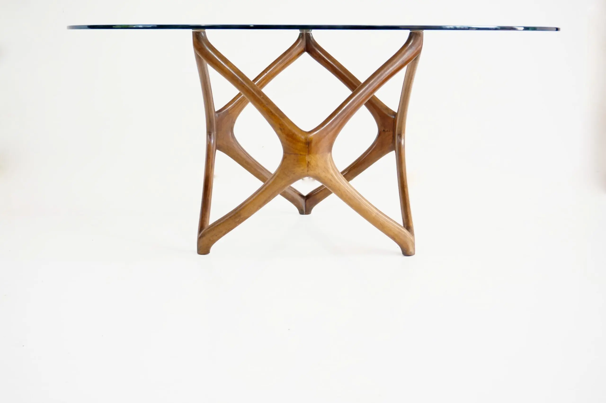 Pierluigi Giordani round coffee table, carved wood and crystal top, 1950 — Pierluigi Giordani