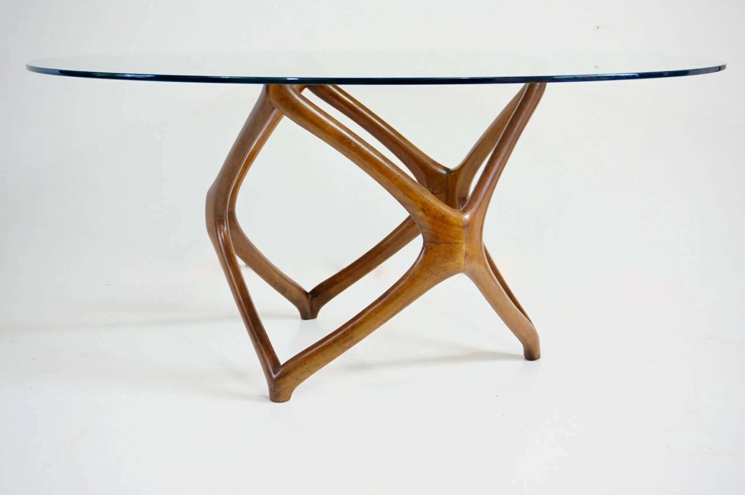 Pierluigi Giordani round coffee table, carved wood and crystal top, 1950 — photo 10