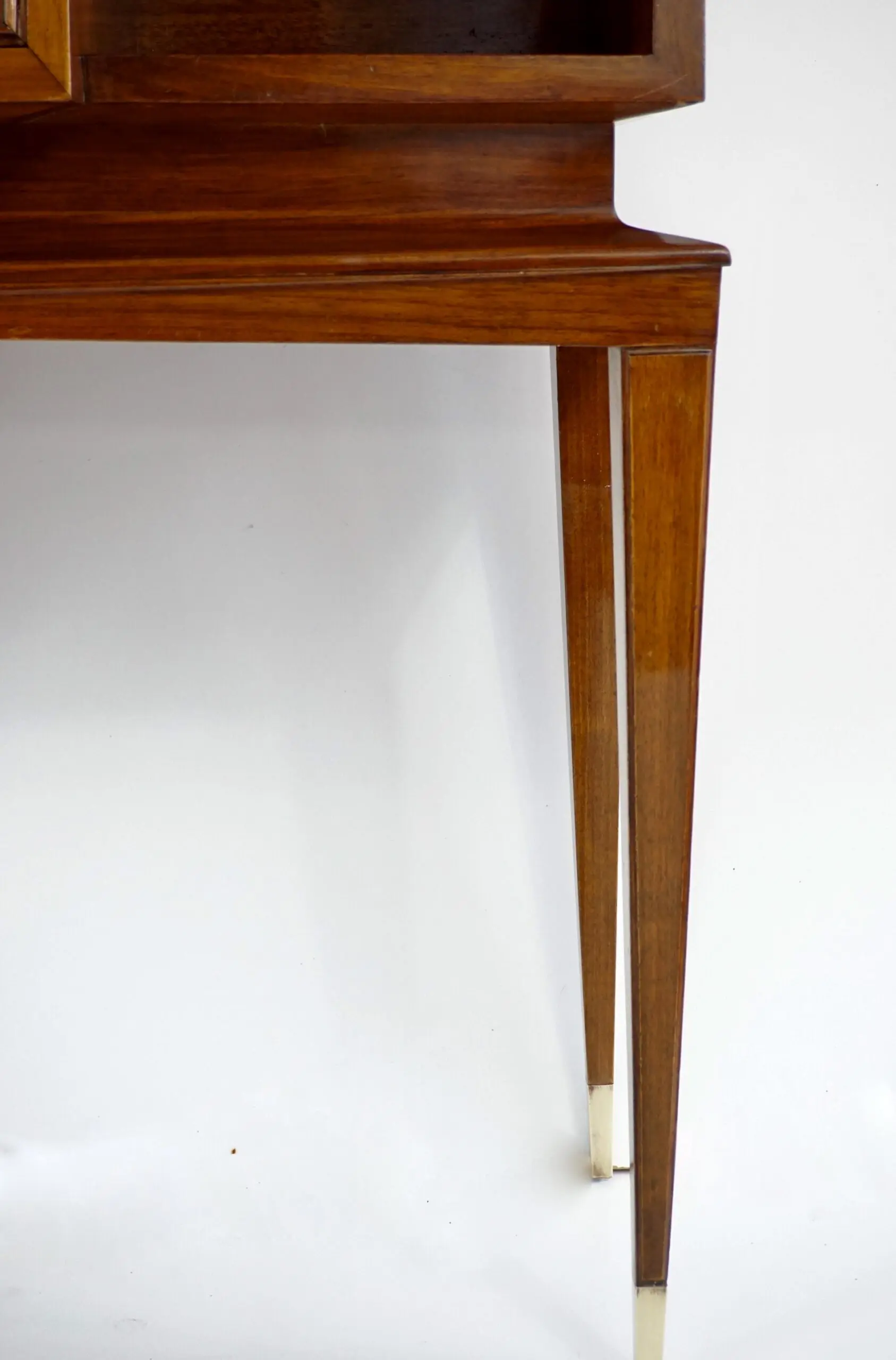 Tomaso Buzzi and Emilio Lancia attr. bookcase cabinet veneered root walnut, 1940 — image 3